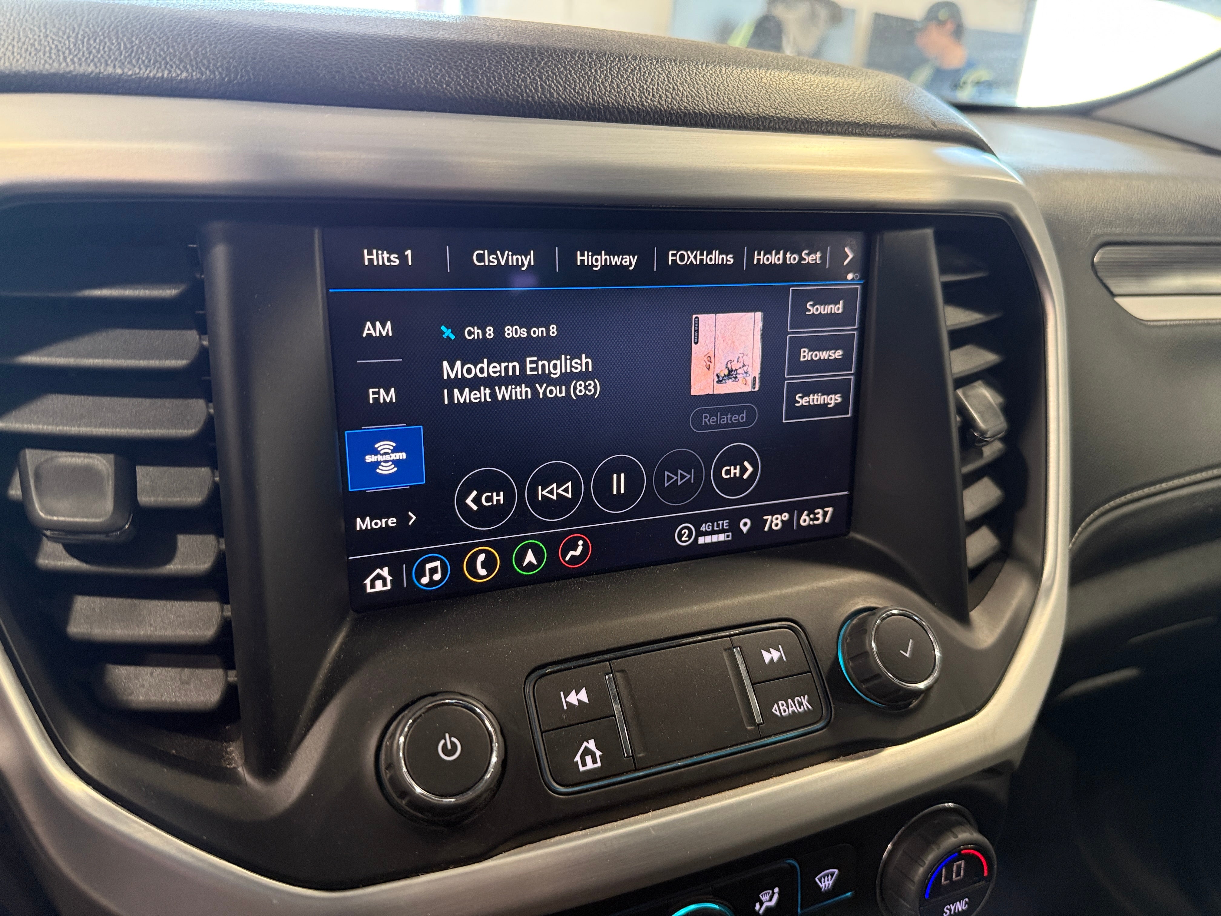 2023 GMC Acadia SLT 3