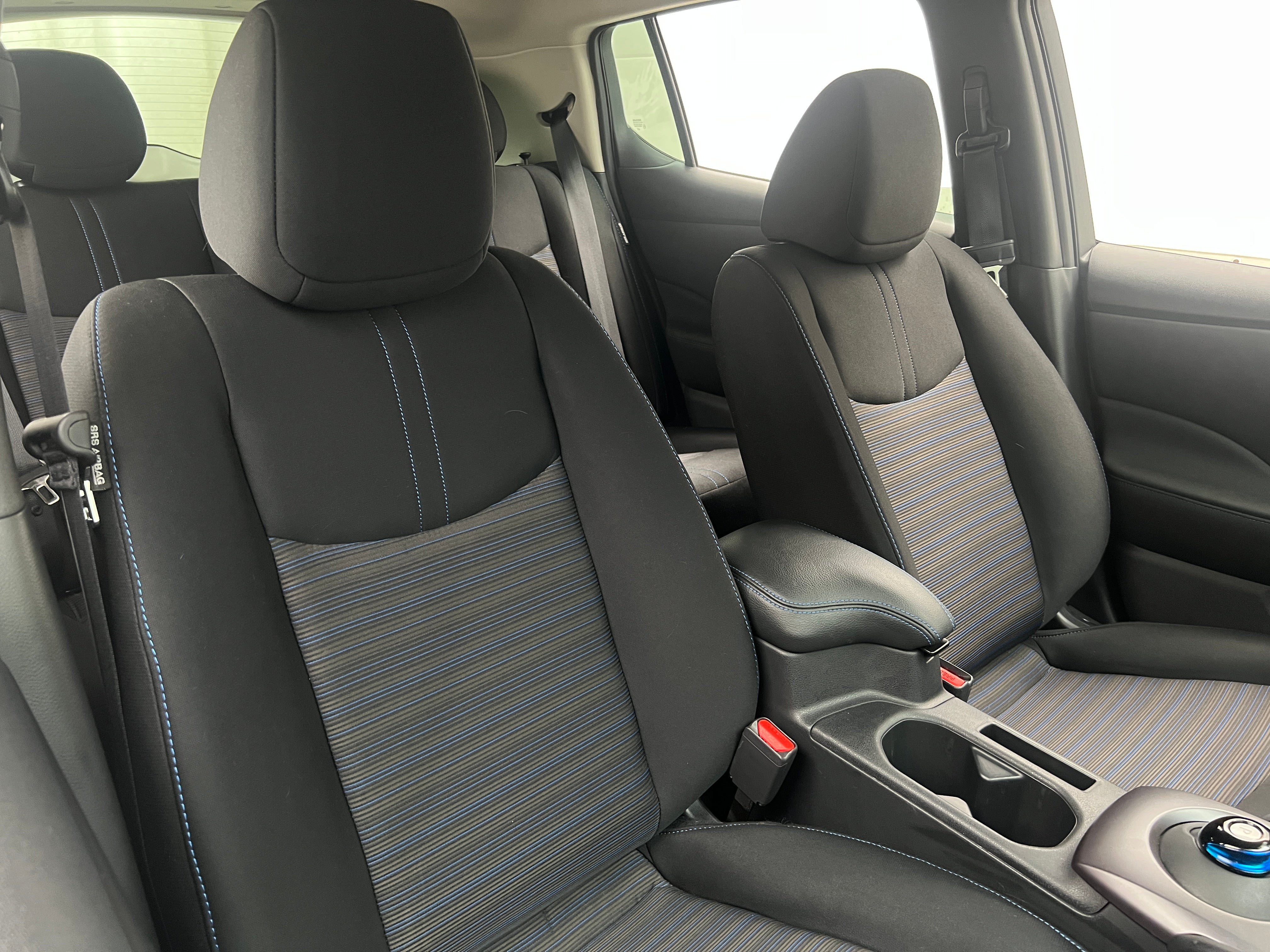2023 Nissan Leaf S 2