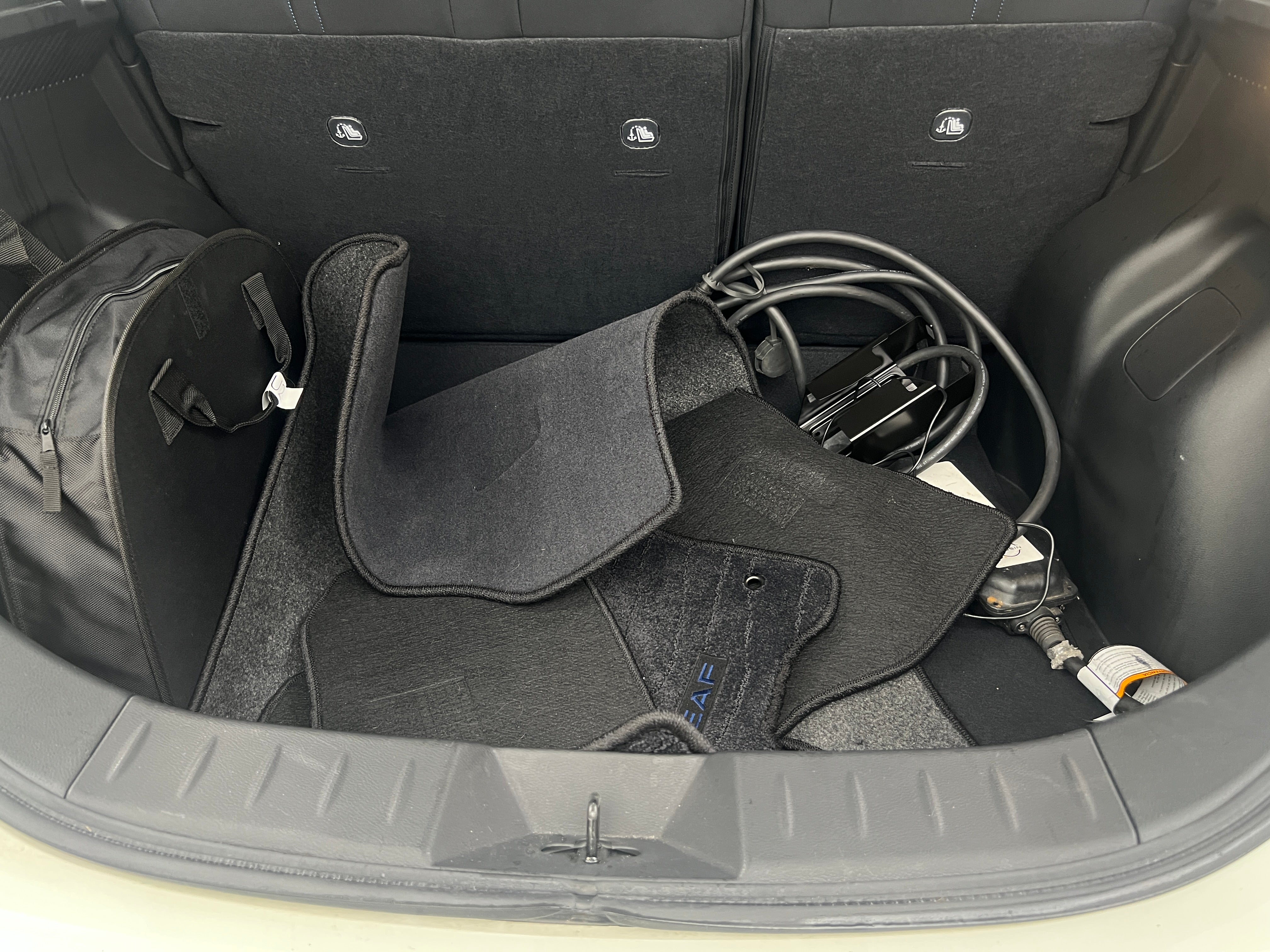 2023 Nissan Leaf S 7