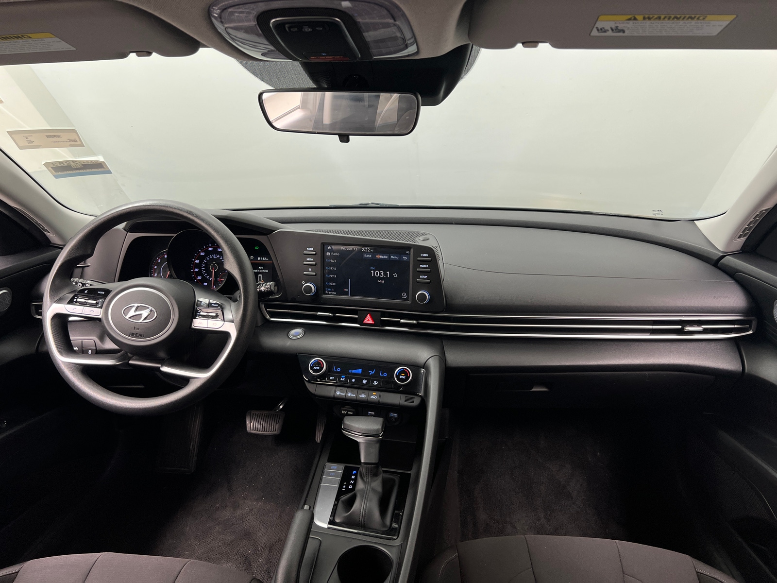 Thumbnail: 2023 Hyundai Elantra - 3