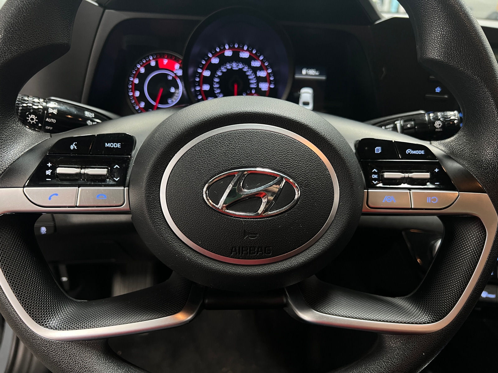 Thumbnail: 2023 Hyundai Elantra - 5