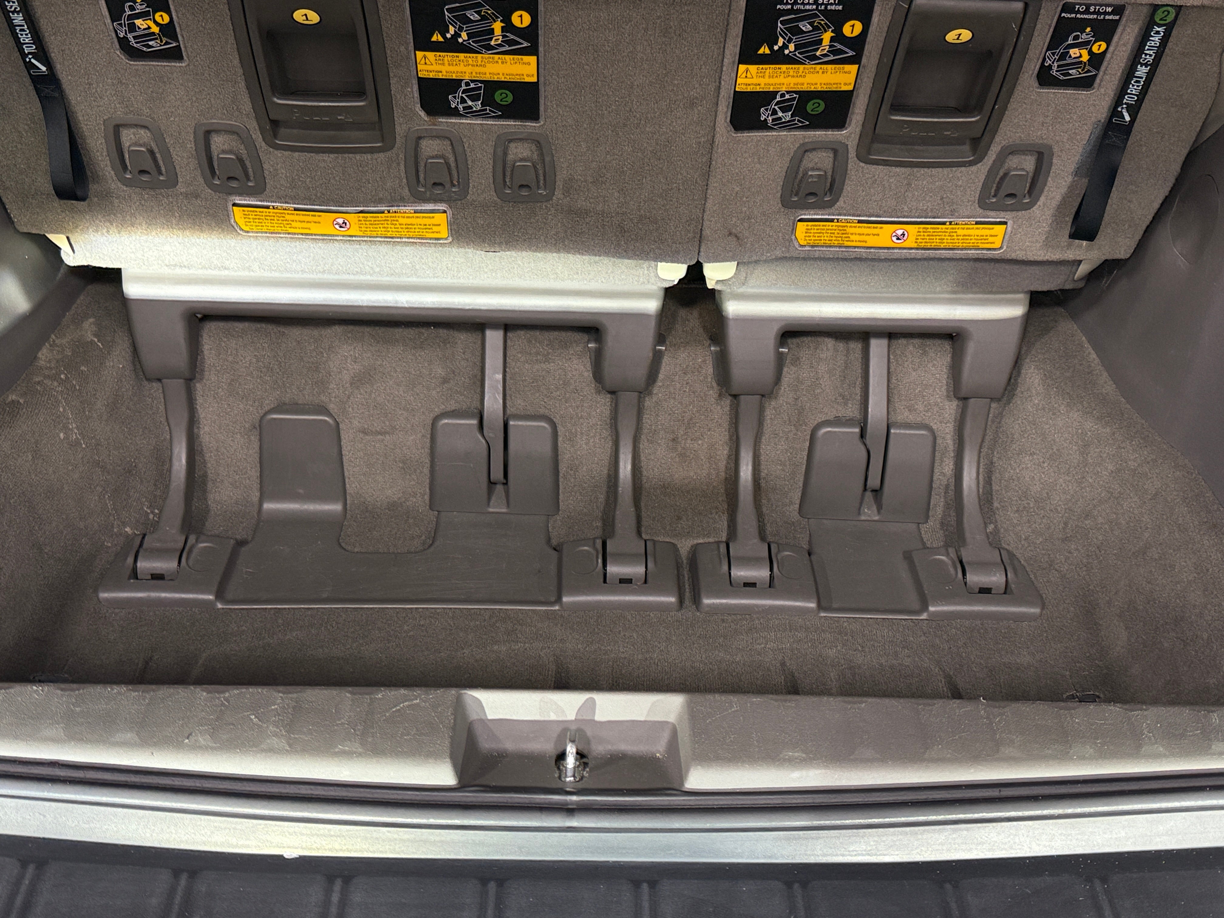 2011 Toyota Sienna XLE 6
