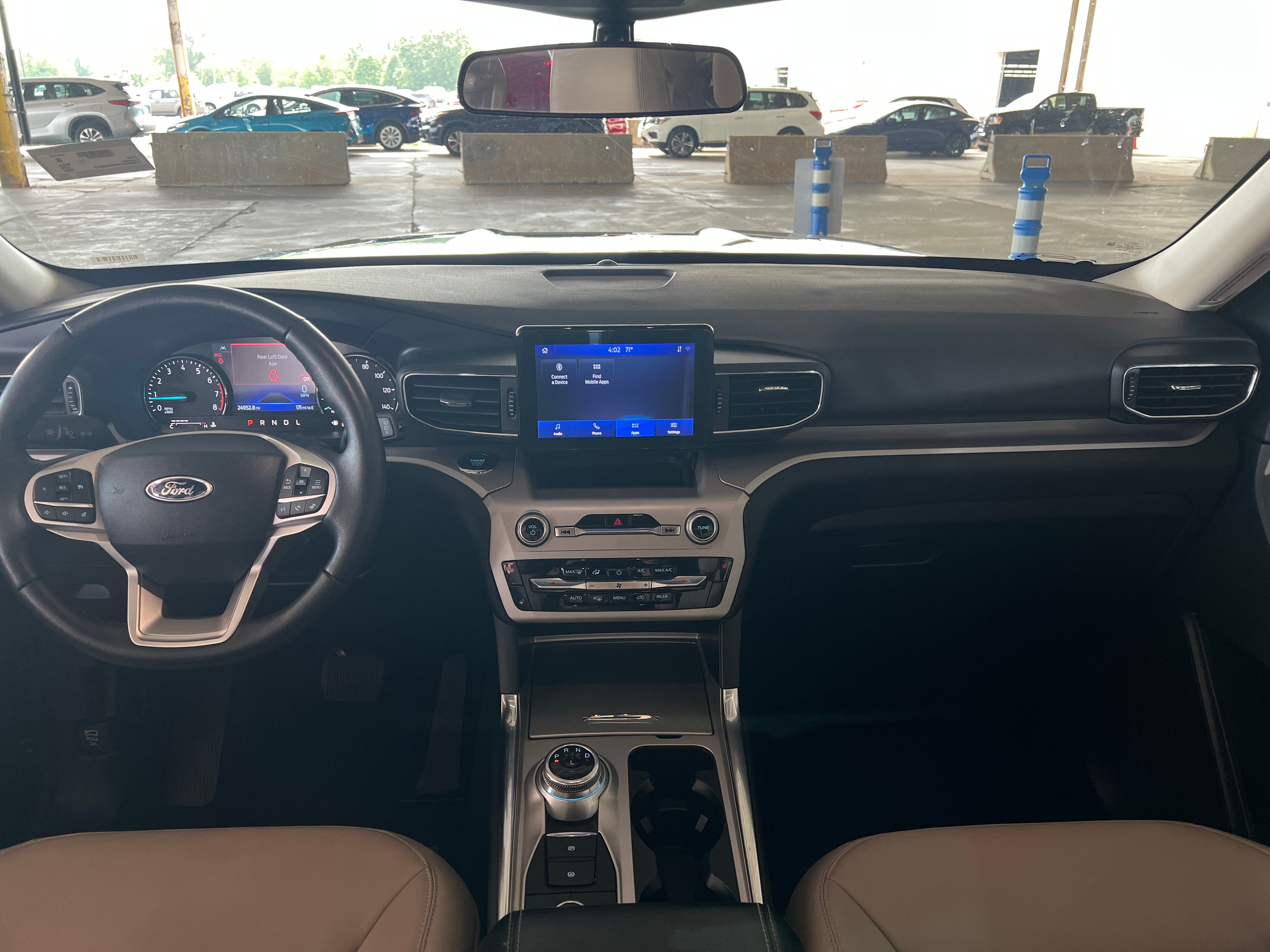 2023 Ford Explorer XLT 3