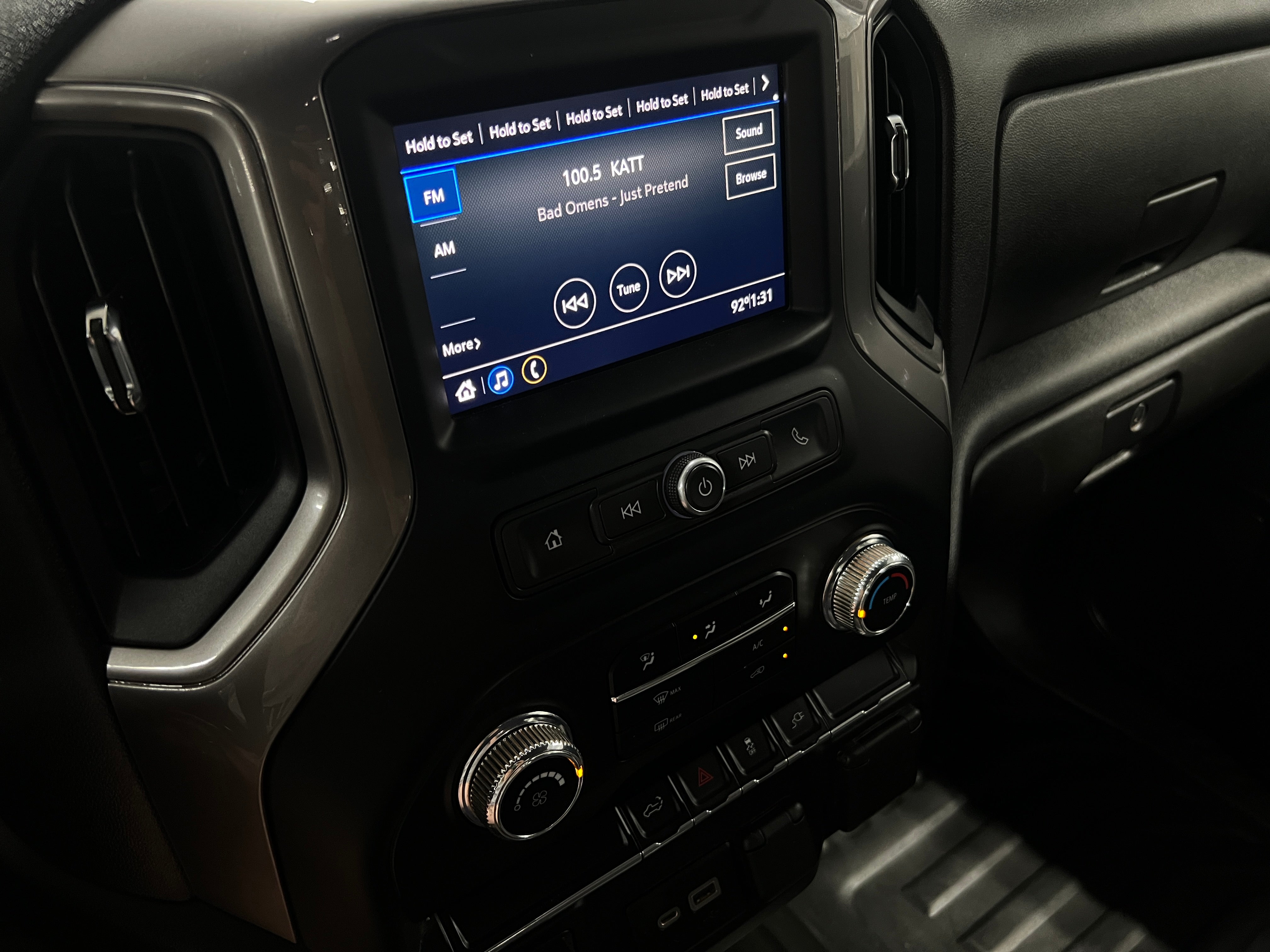 2023 GMC Sierra 2500 Pro 4