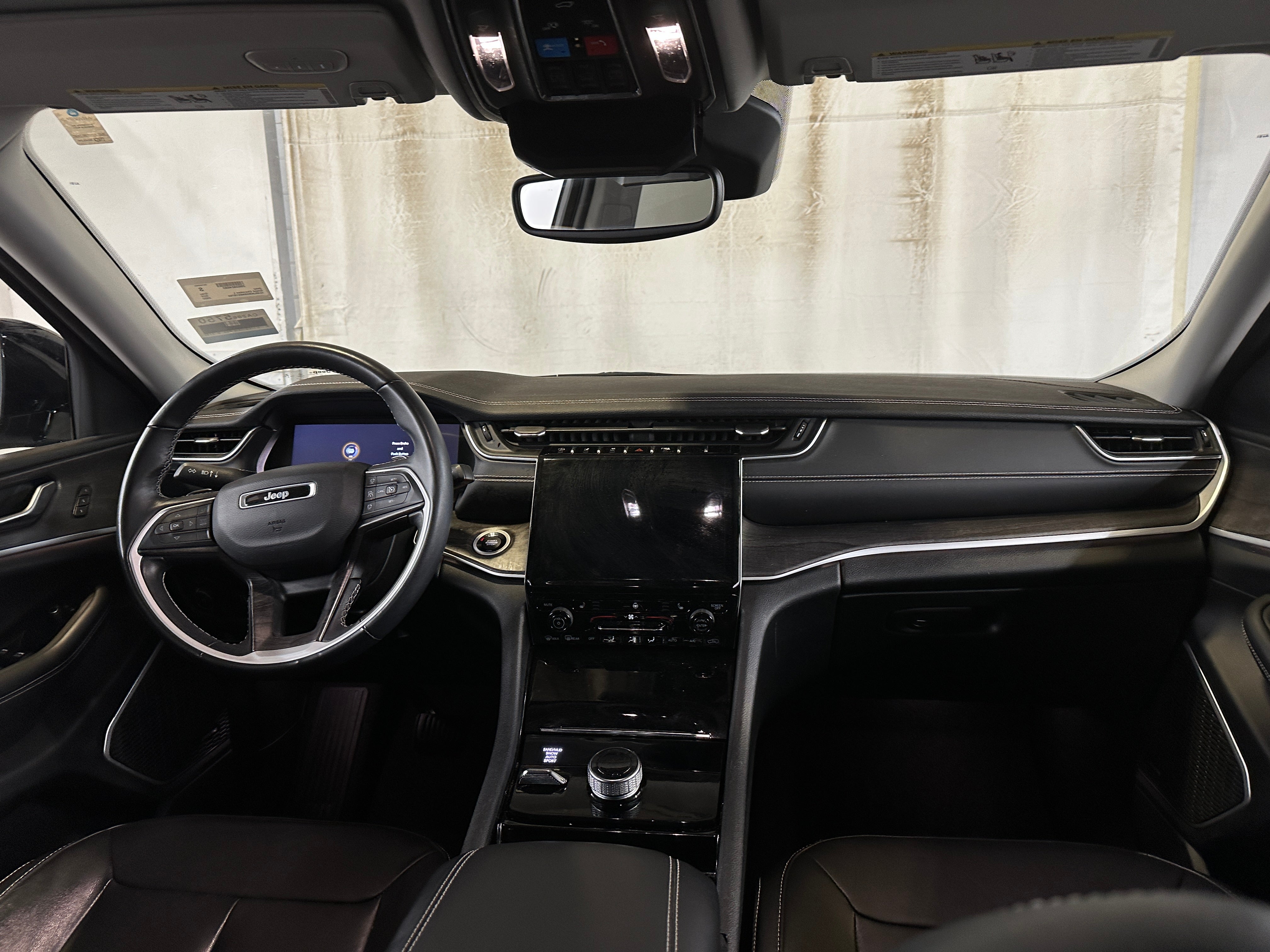 2022 Jeep Grand Cherokee L Limited Edition 2