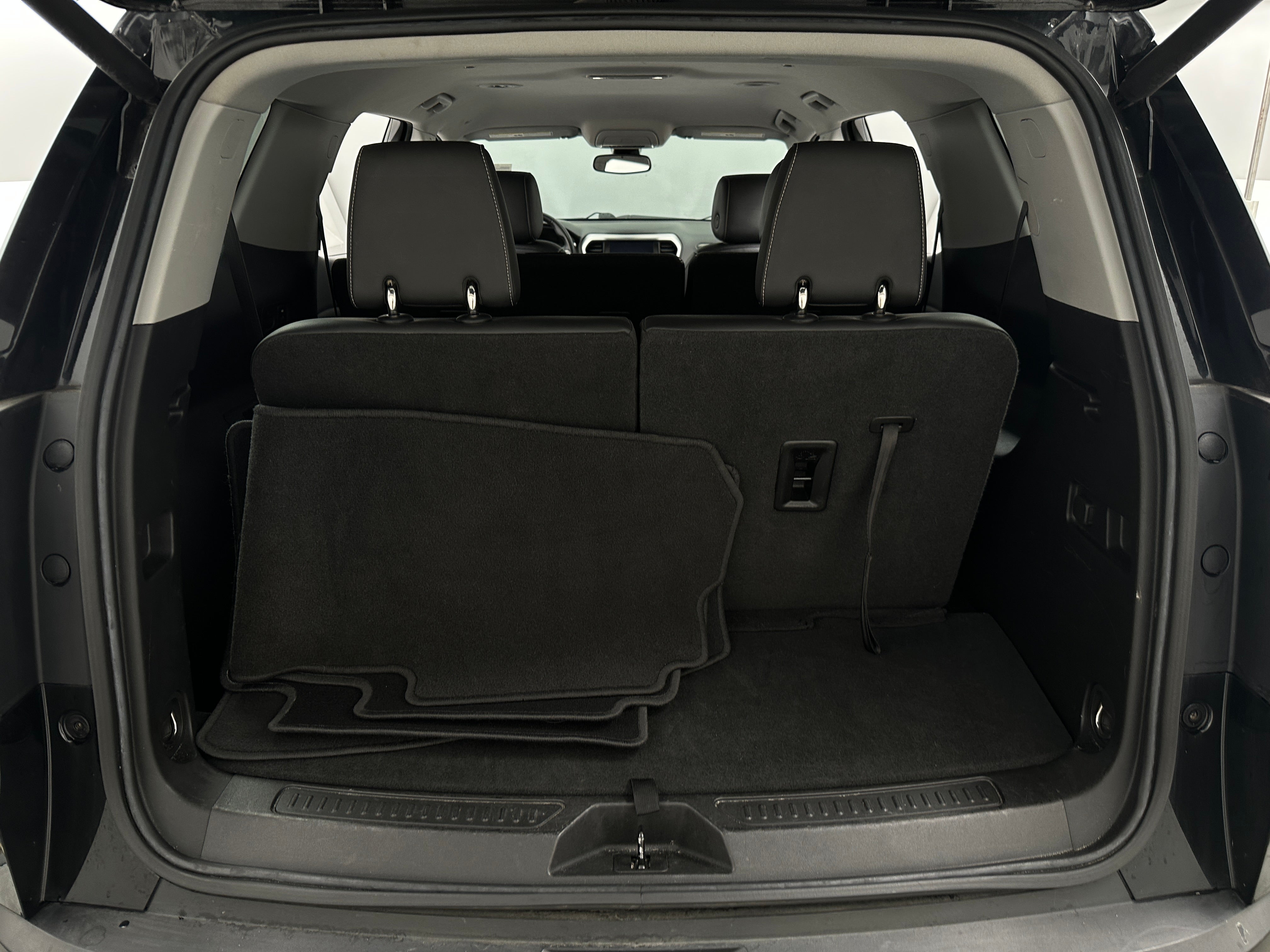 2023 GMC Acadia SLT 6