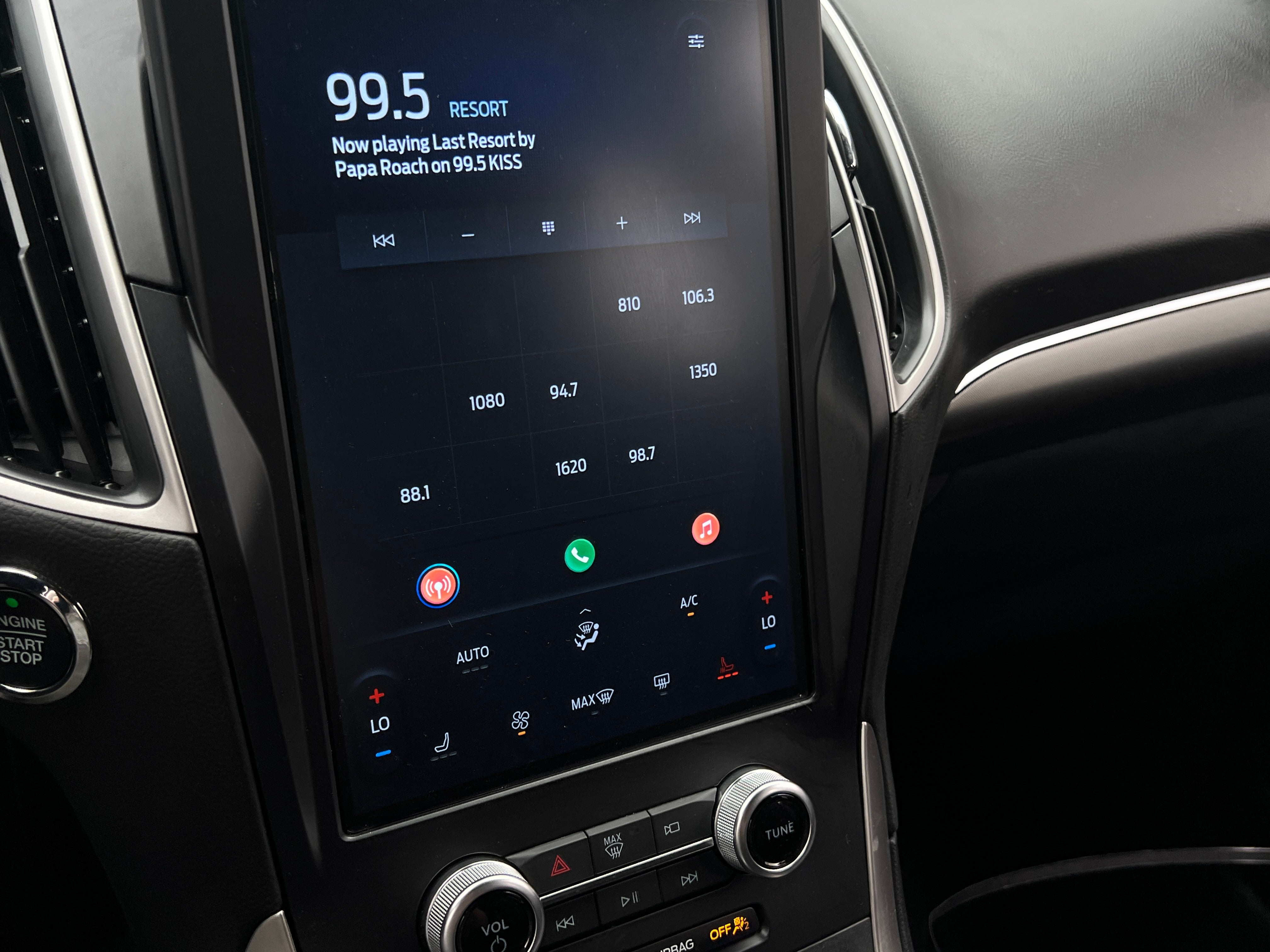 2024 Ford Edge  3