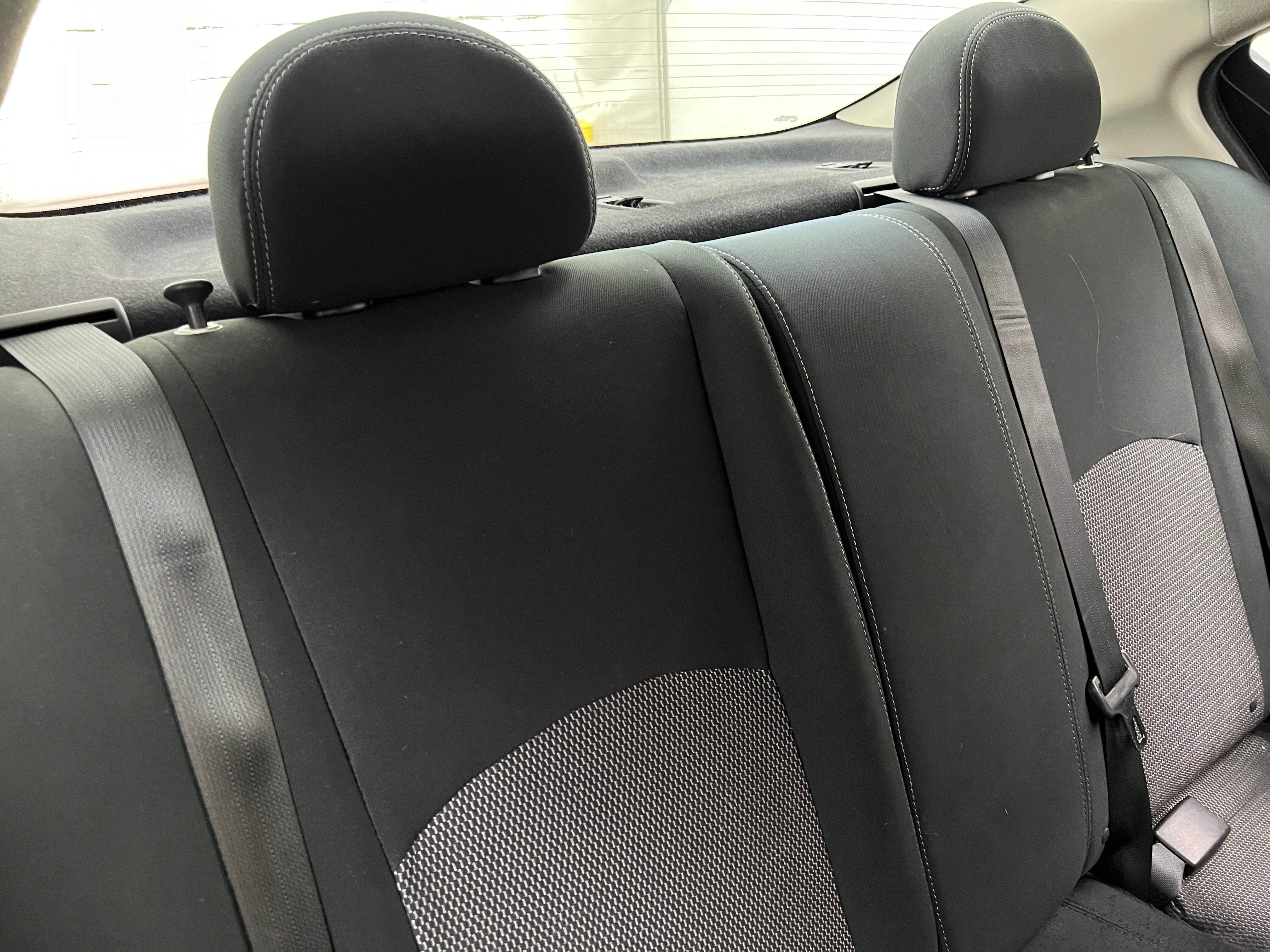 2019 Nissan Versa SV 6