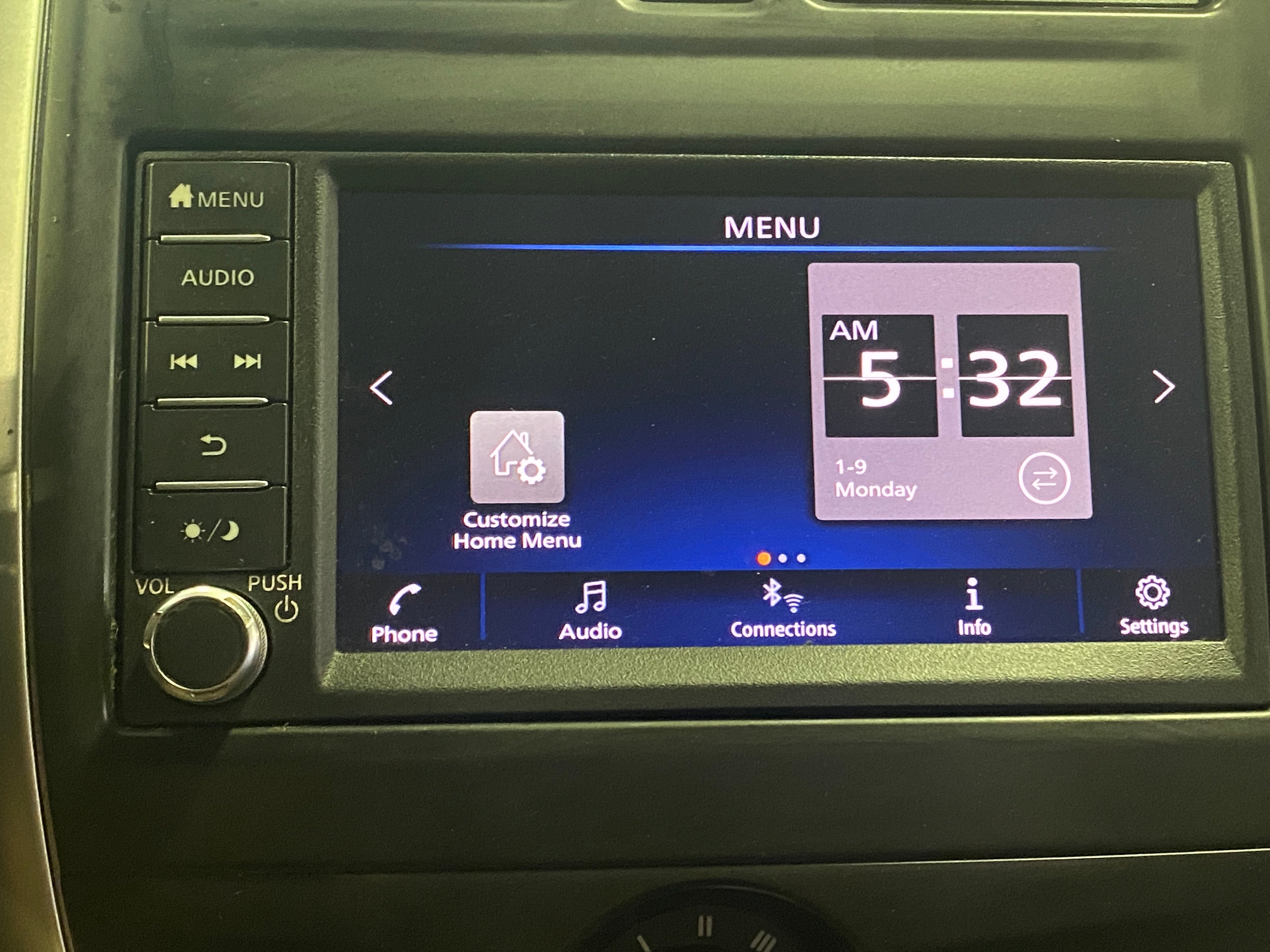 2019 Nissan Versa SV 4