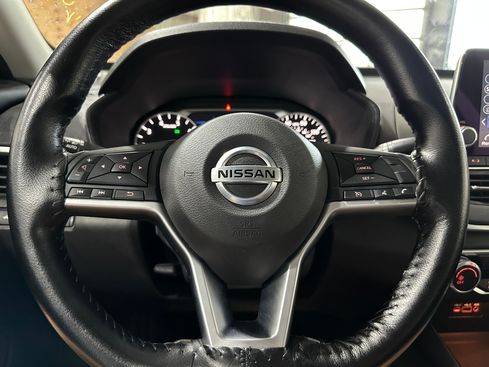 Thumbnail: 2021 Nissan Altima - 5