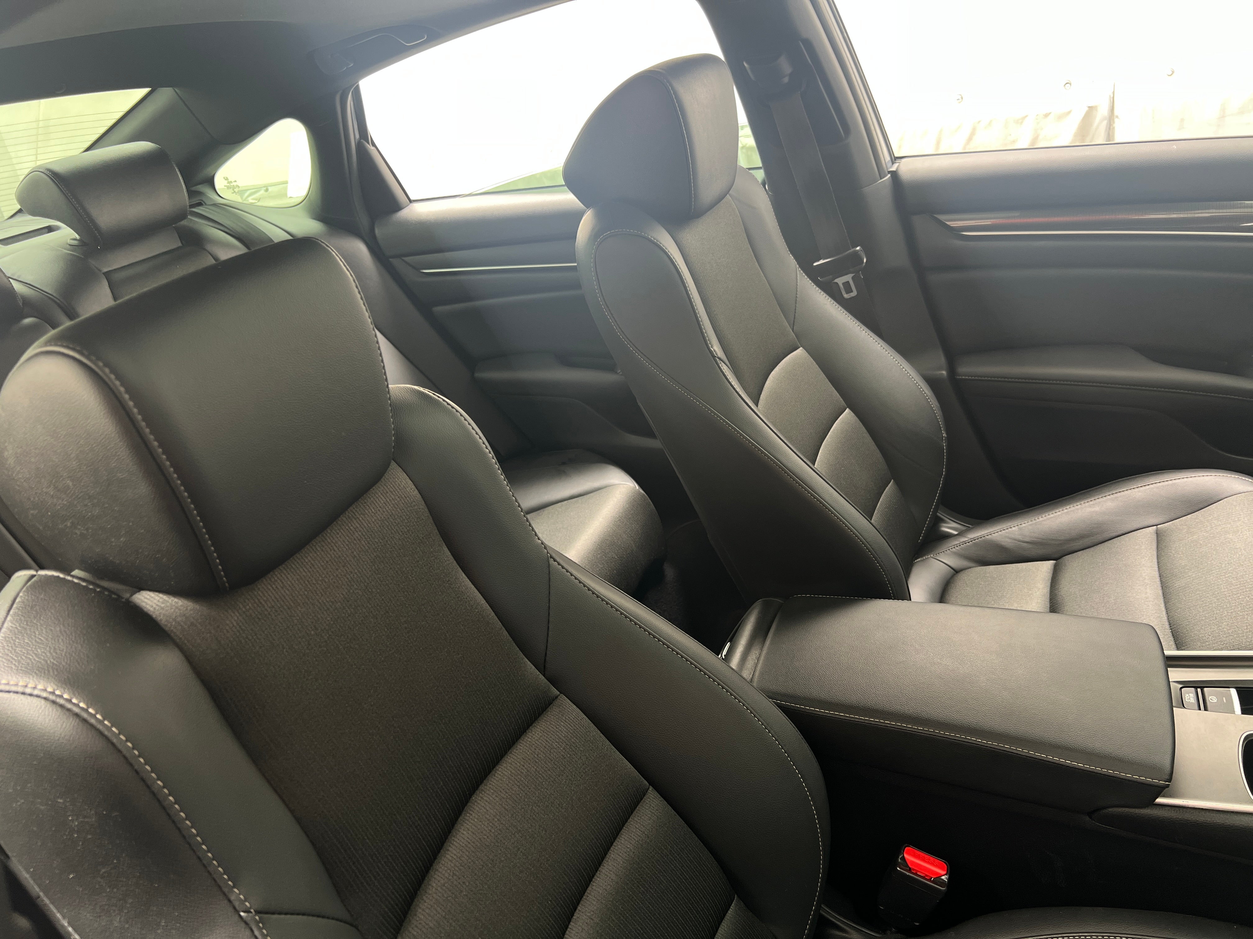 2022 Honda Accord Sport 2