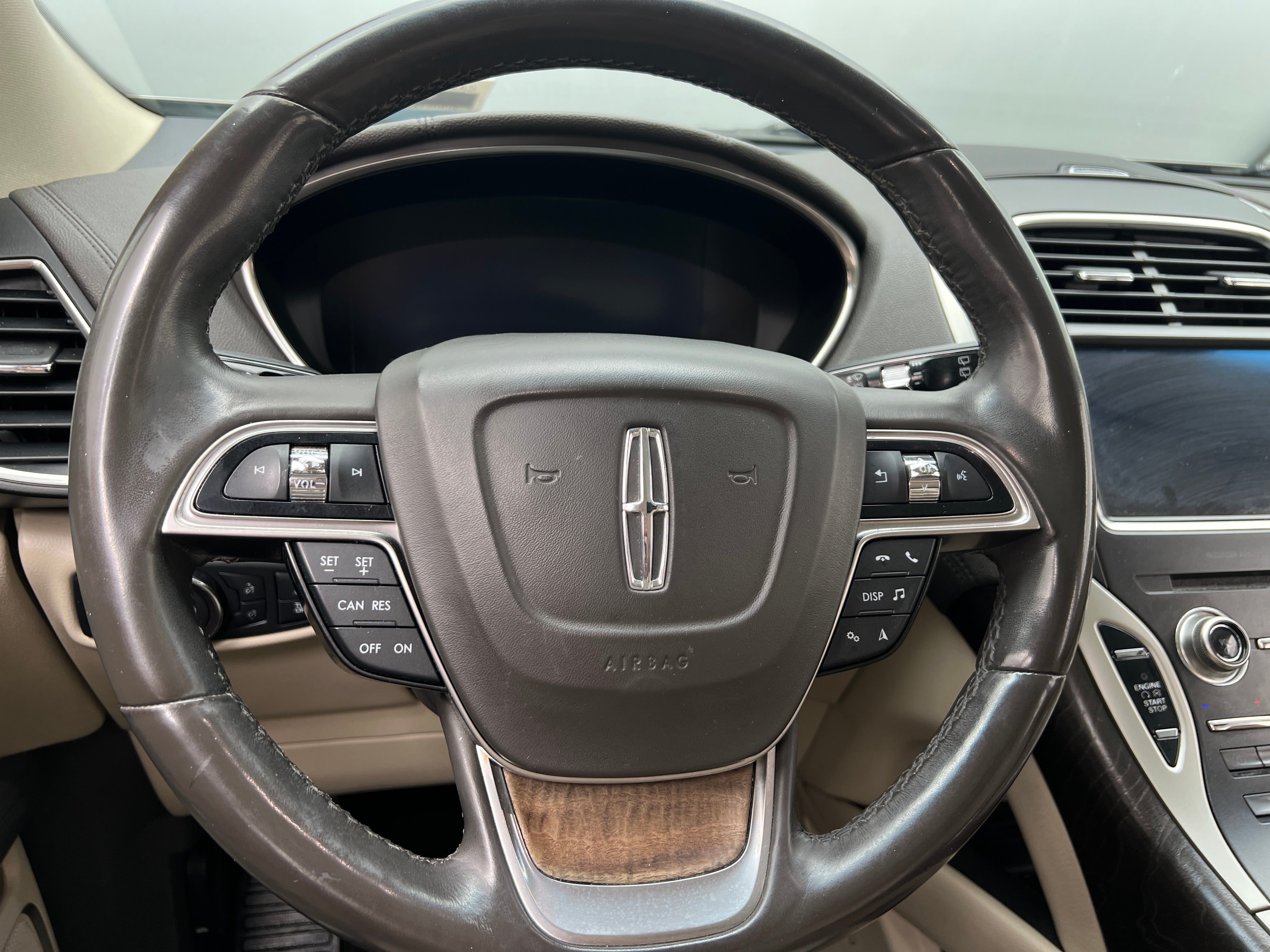 2019 Lincoln Nautilus Select 4