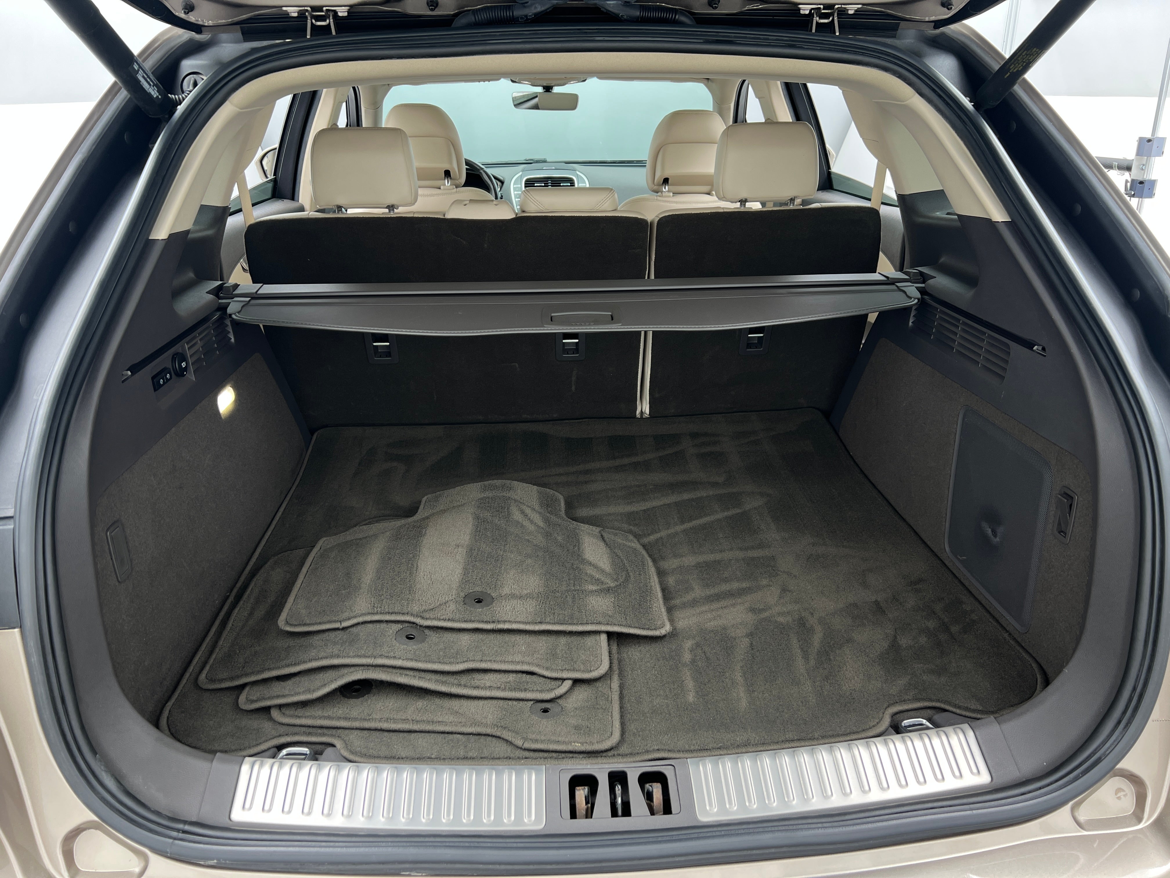 2019 Lincoln Nautilus Select 6