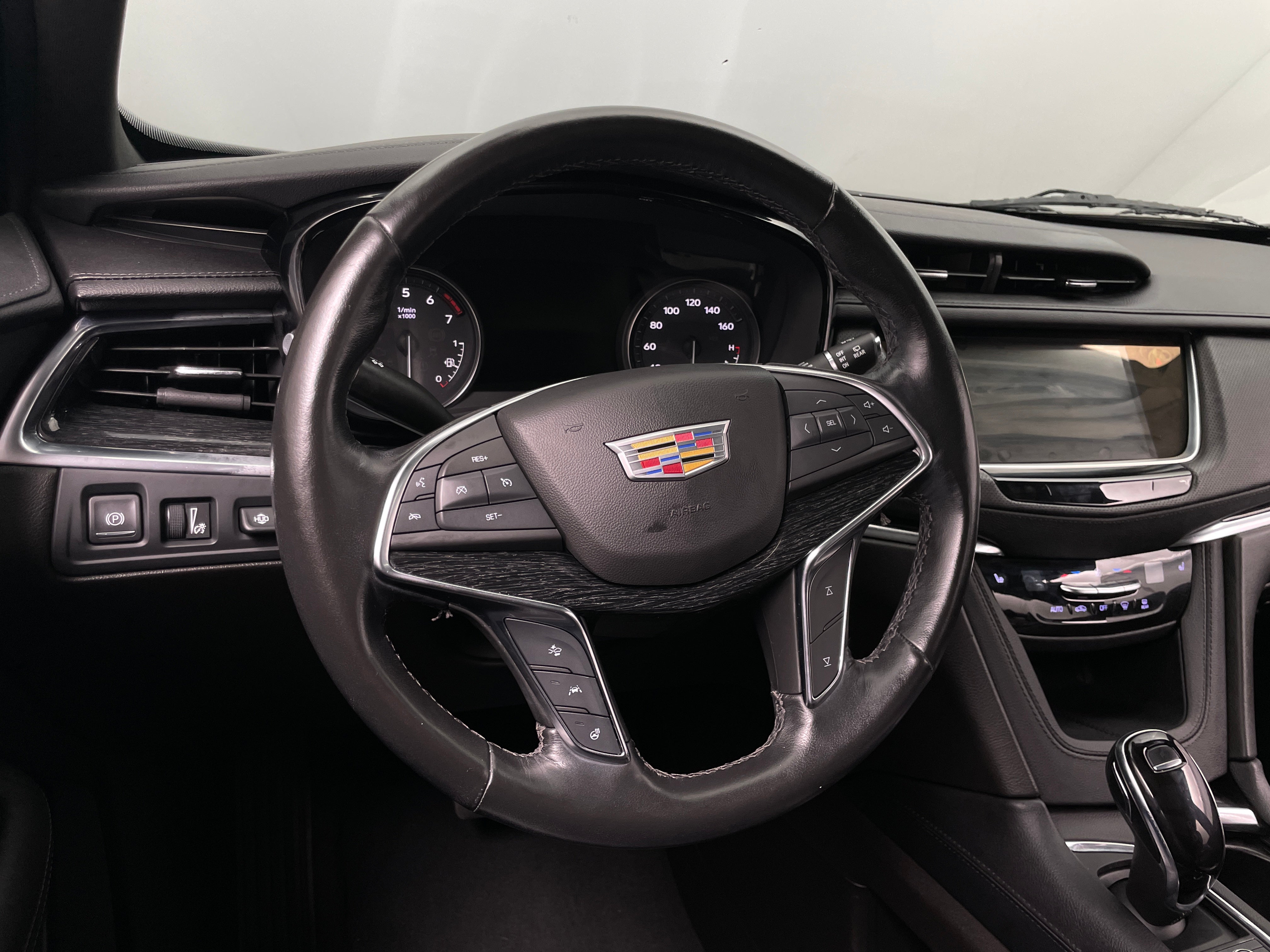 2022 Cadillac XT5 Premium Luxury 4