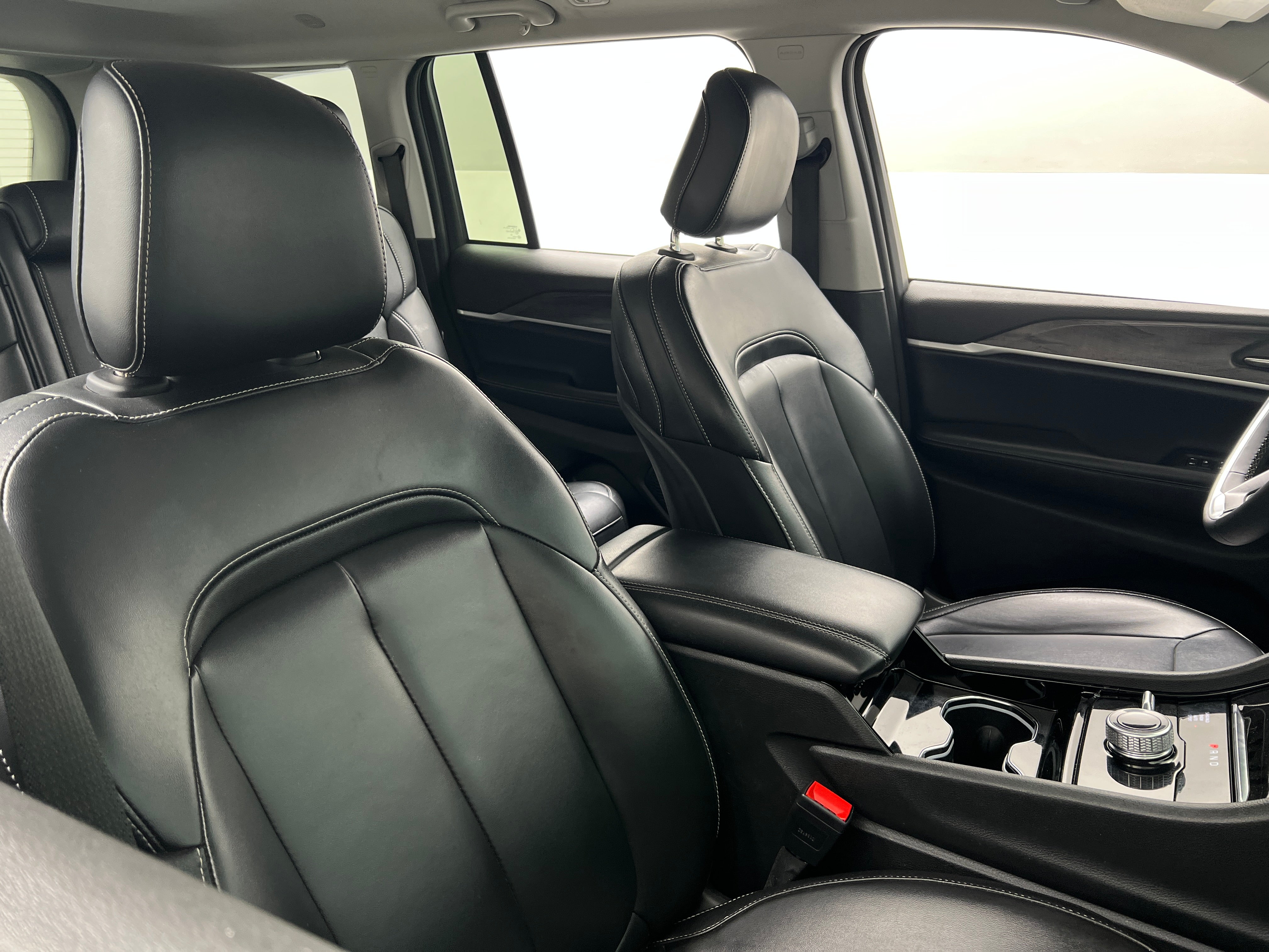 2023 Jeep Grand Cherokee Limited Edition 2