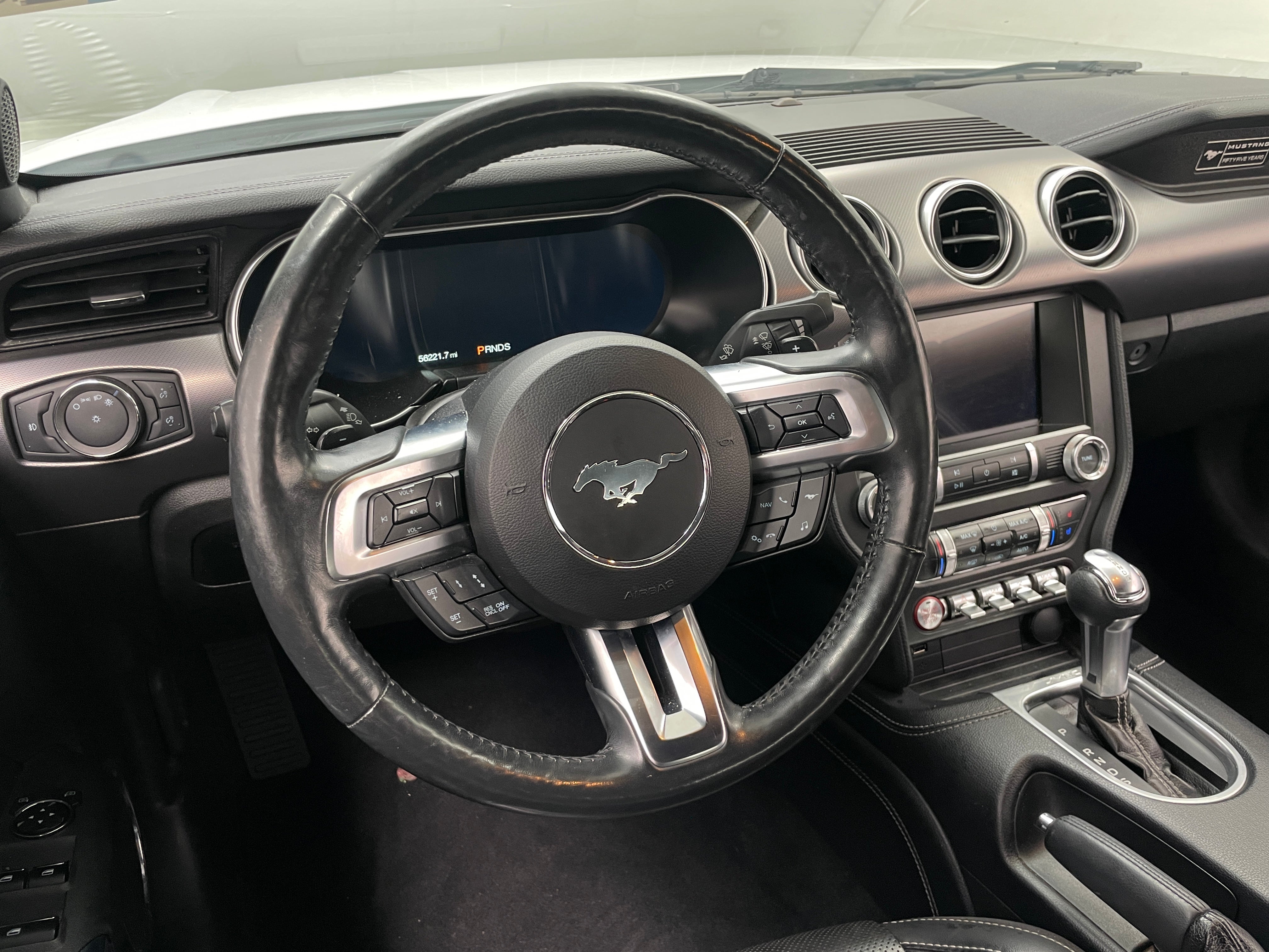 2020 Ford Mustang  4