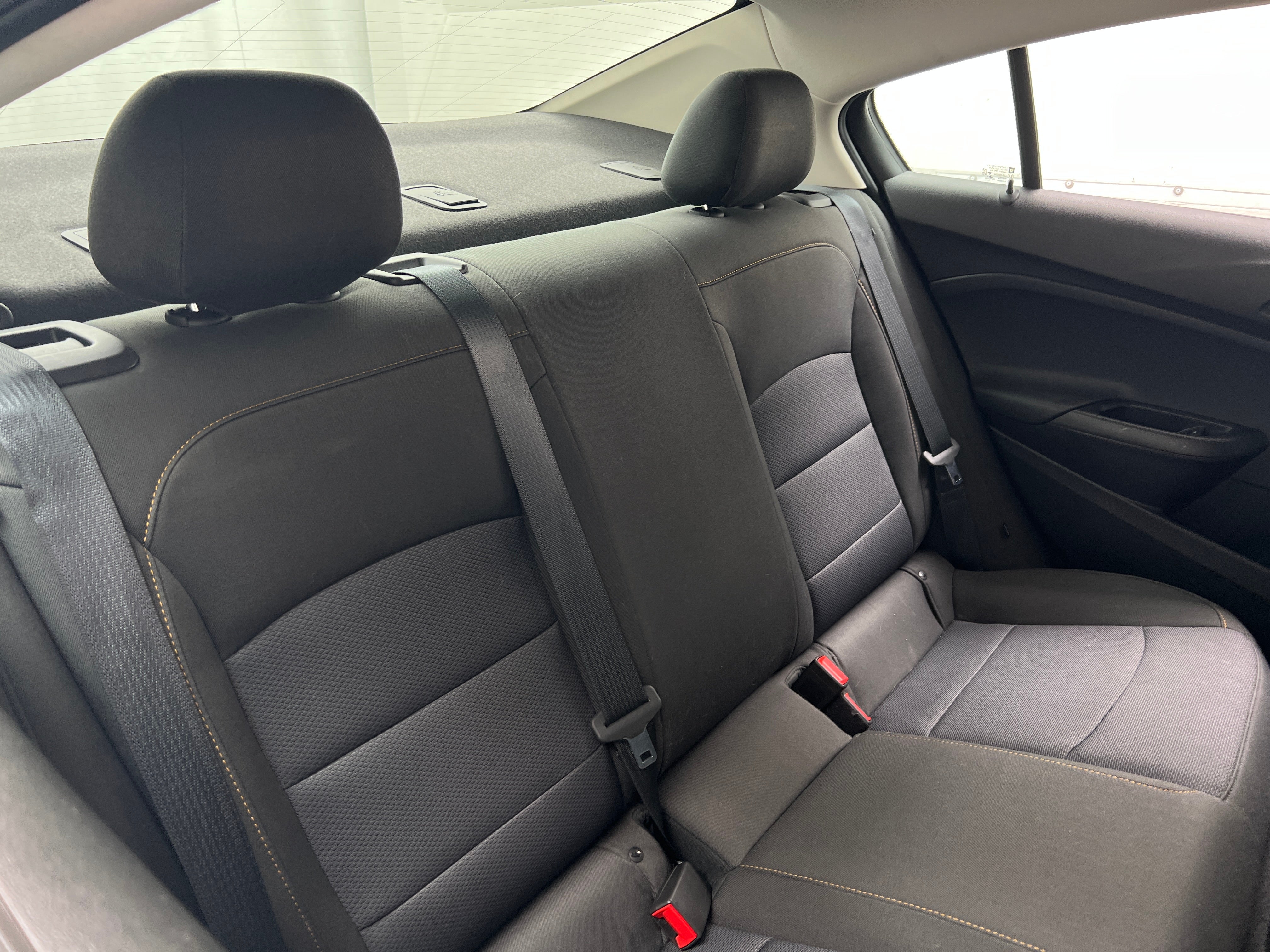 2018 Chevrolet Cruze LS 6