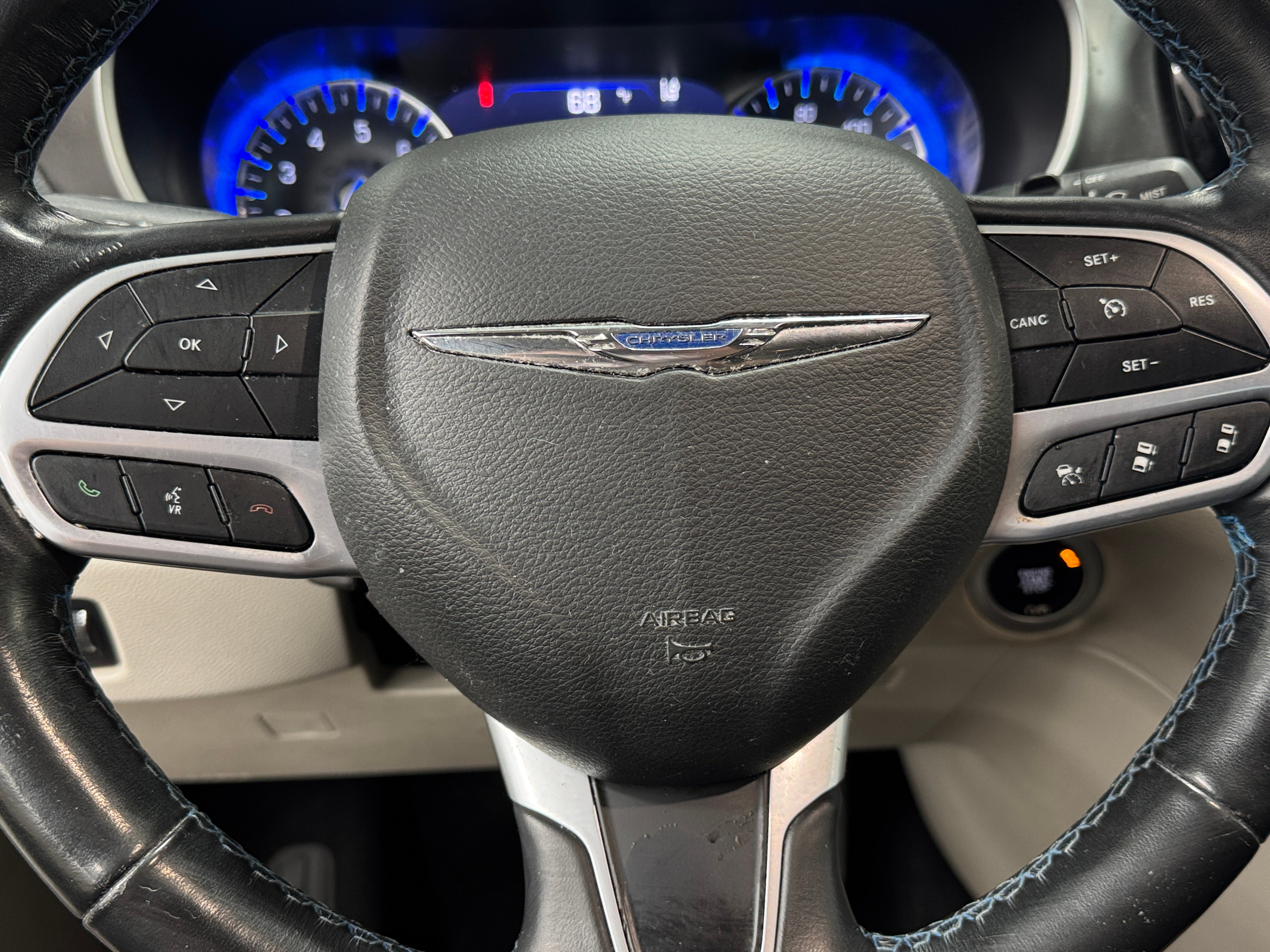 2021 Chrysler Pacifica Touring L 4