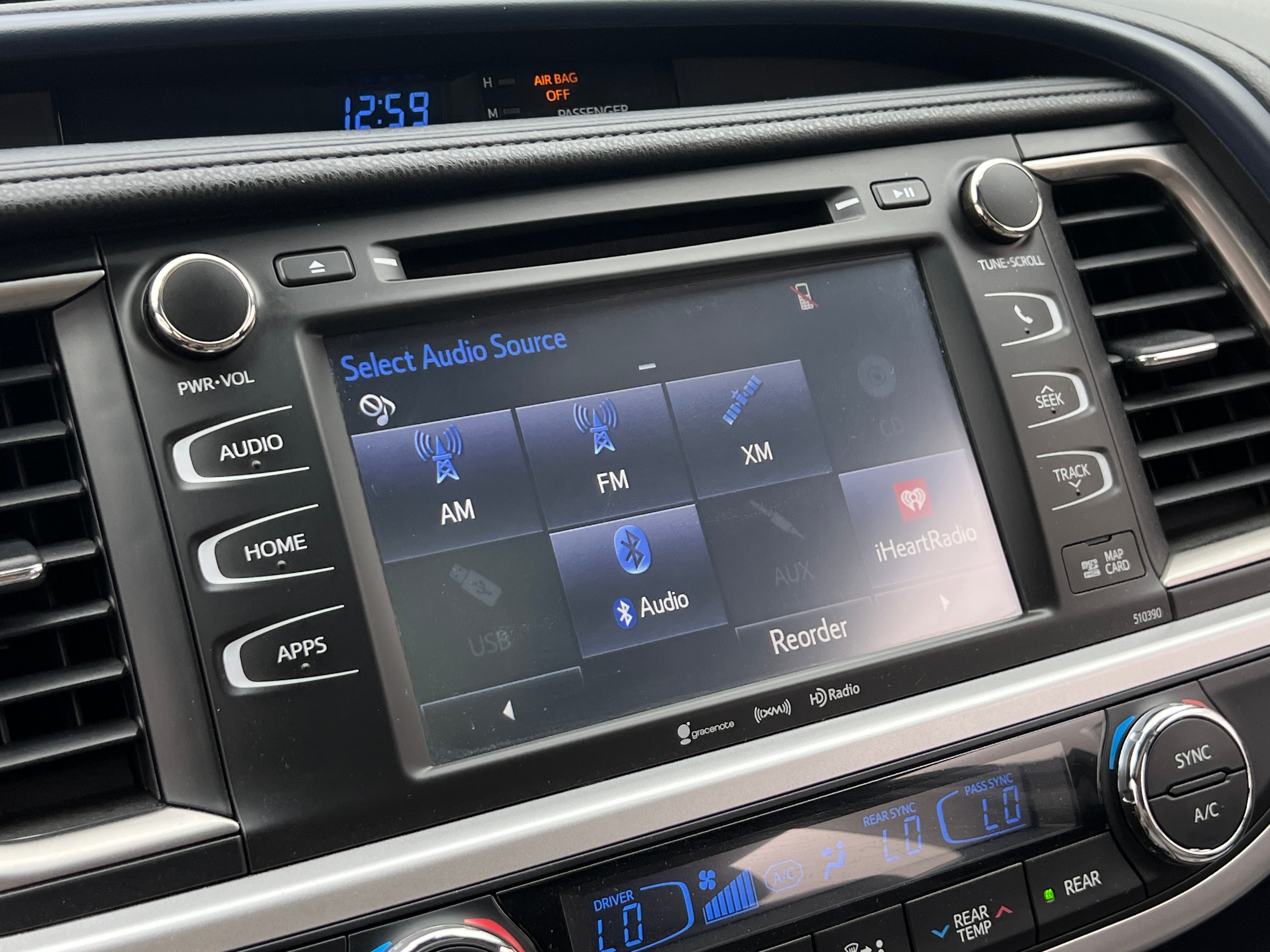 2019 Toyota Highlander XLE 3