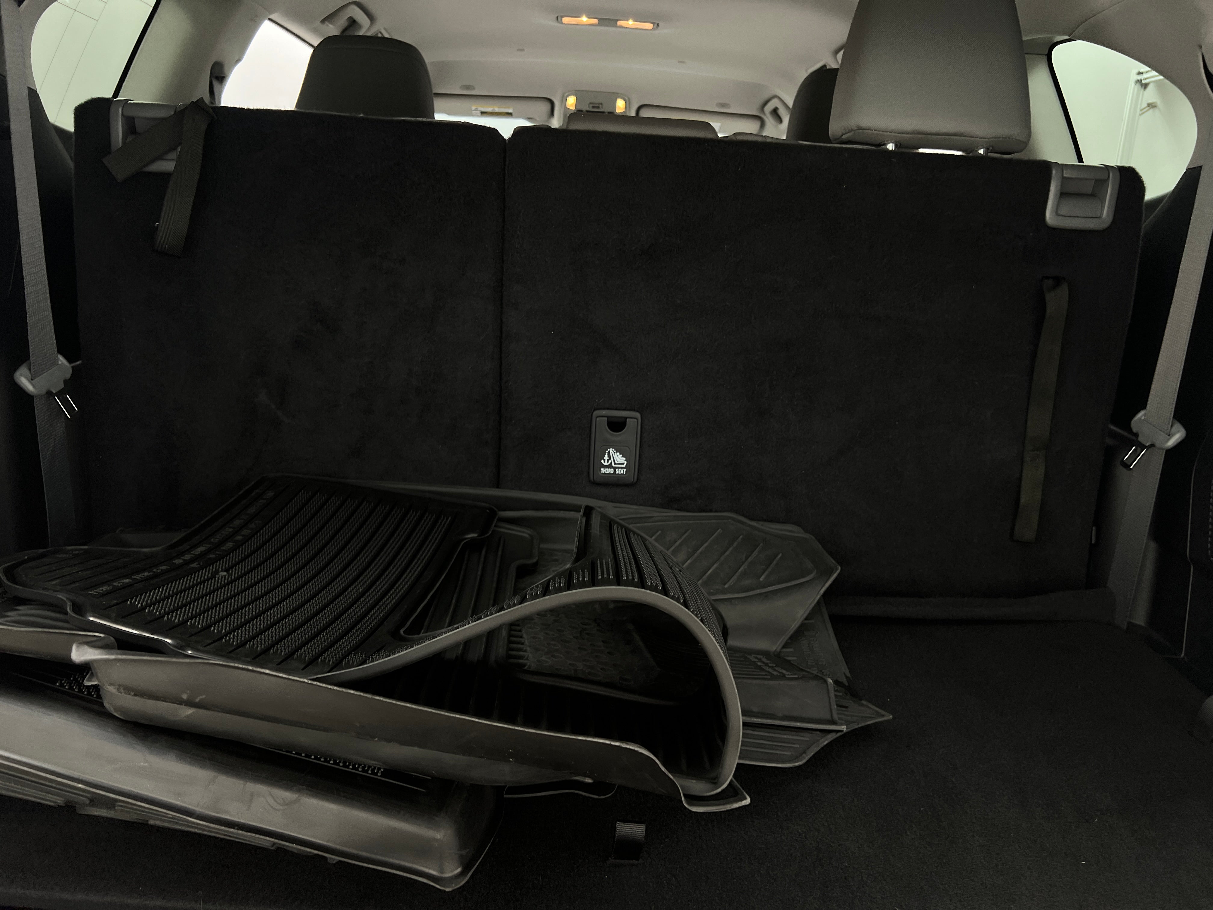 2023 Toyota Highlander LE 7