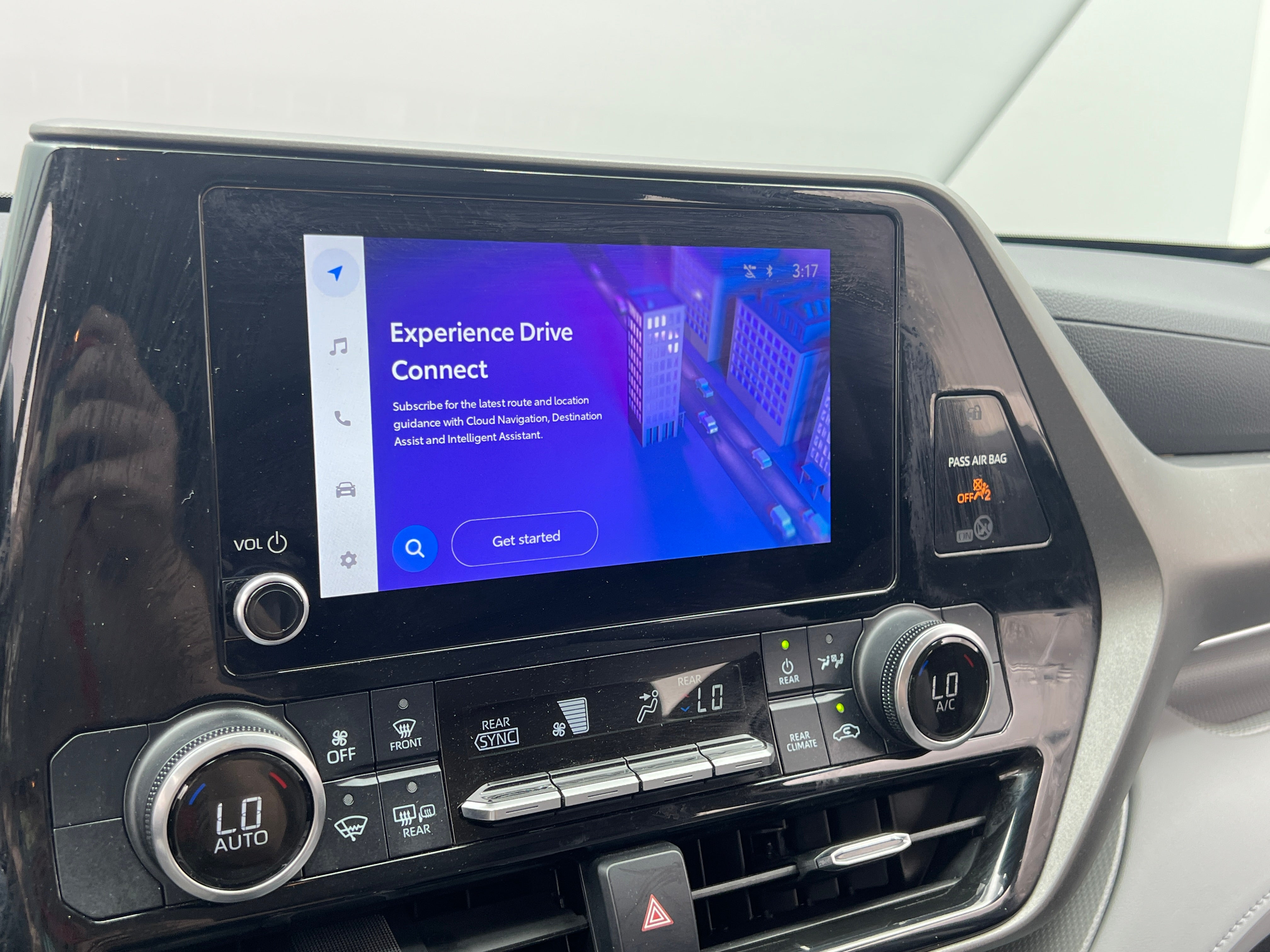 2023 Toyota Highlander LE 4