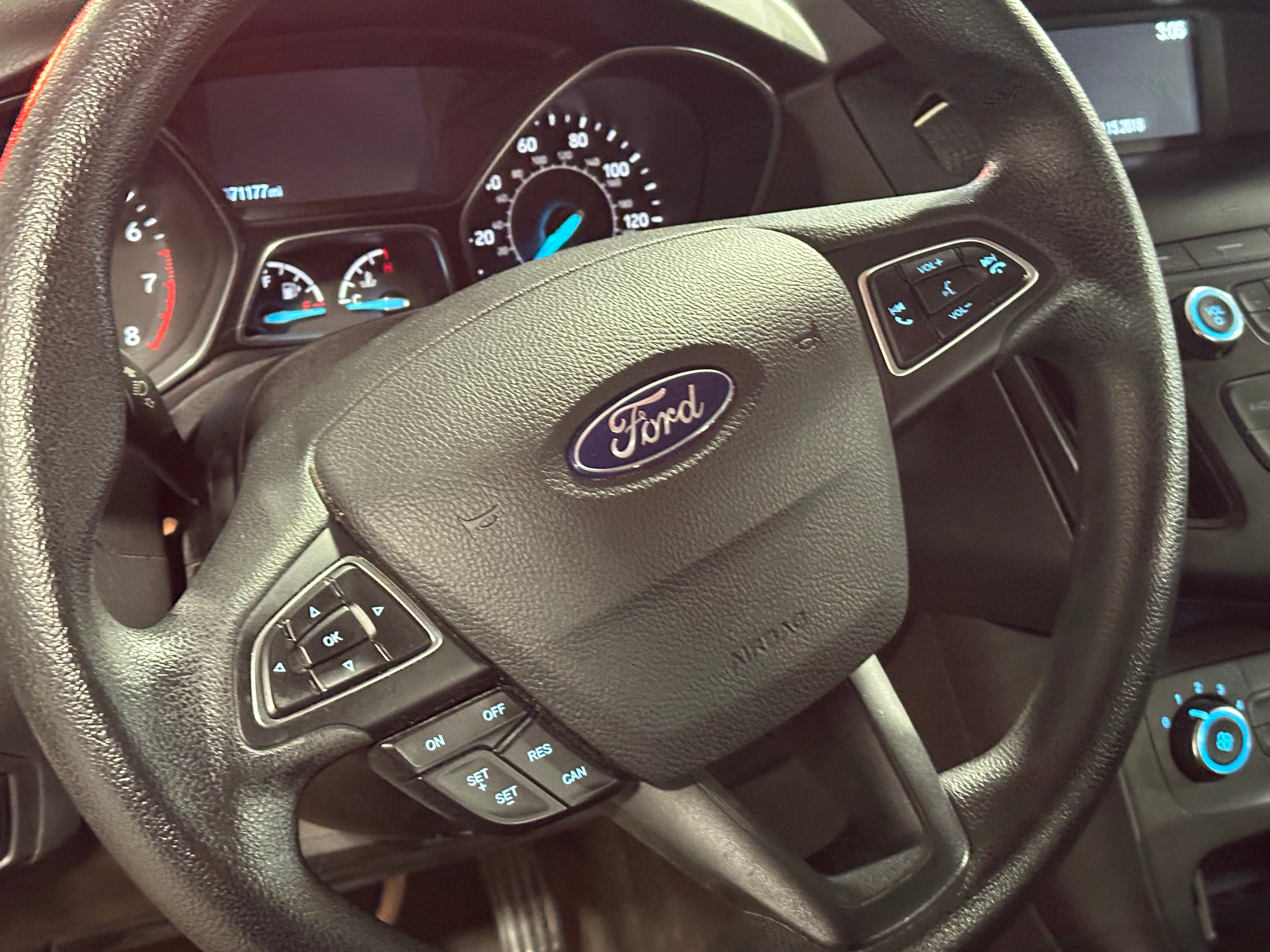 2018 Ford Focus SE 5