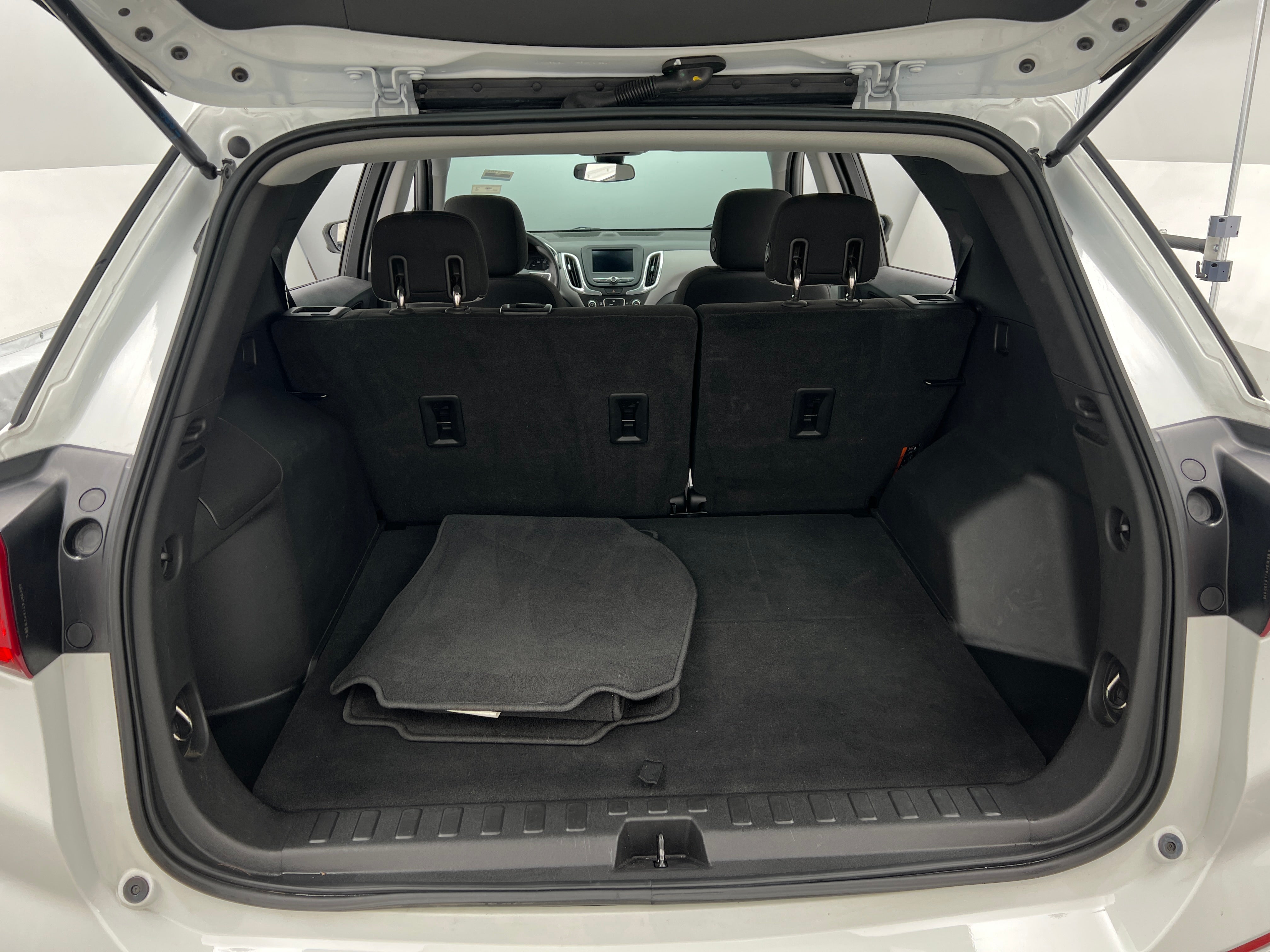 2020 Chevrolet Equinox LS 7