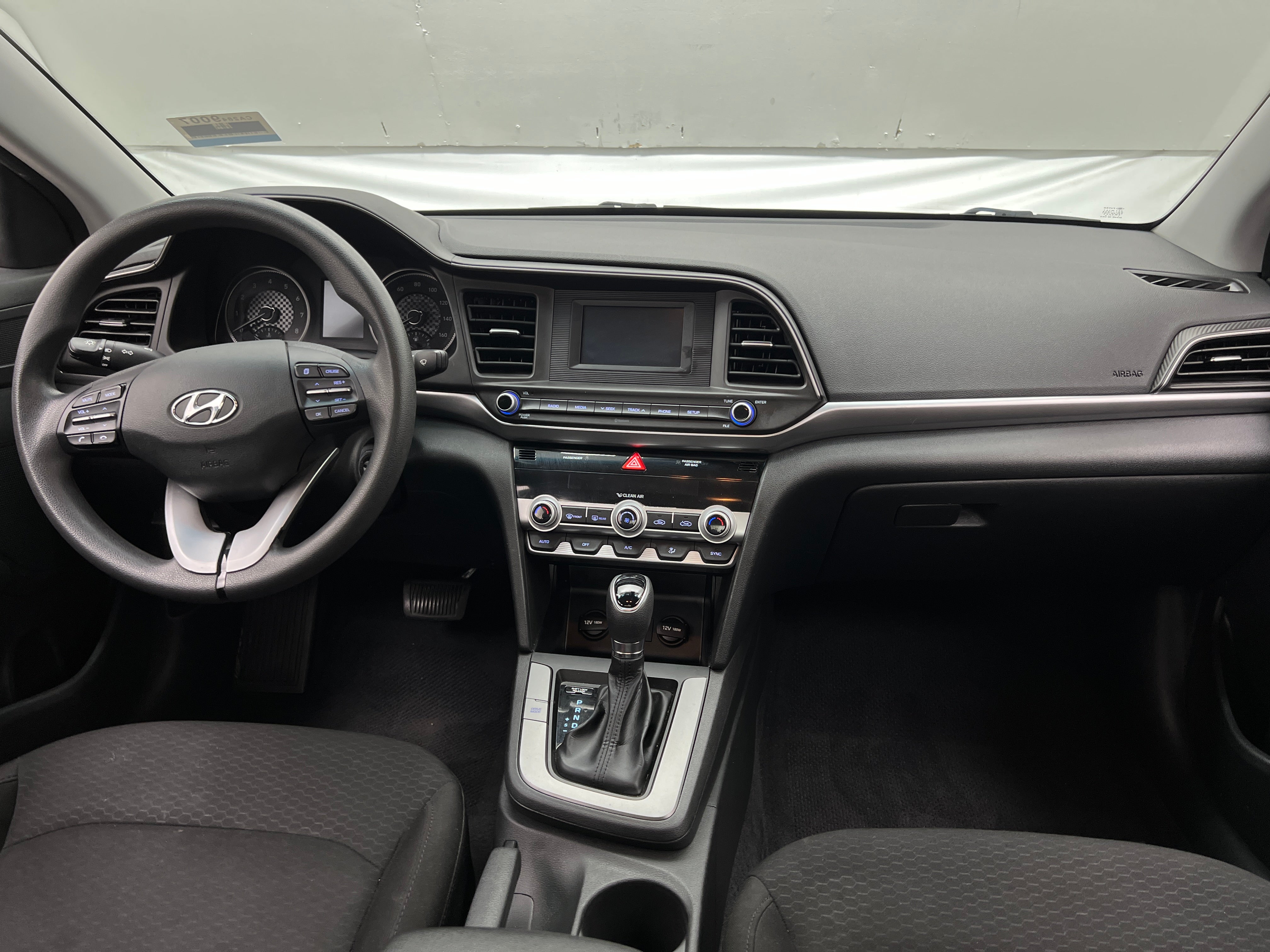 Thumbnail: 2020 Hyundai Elantra - 3