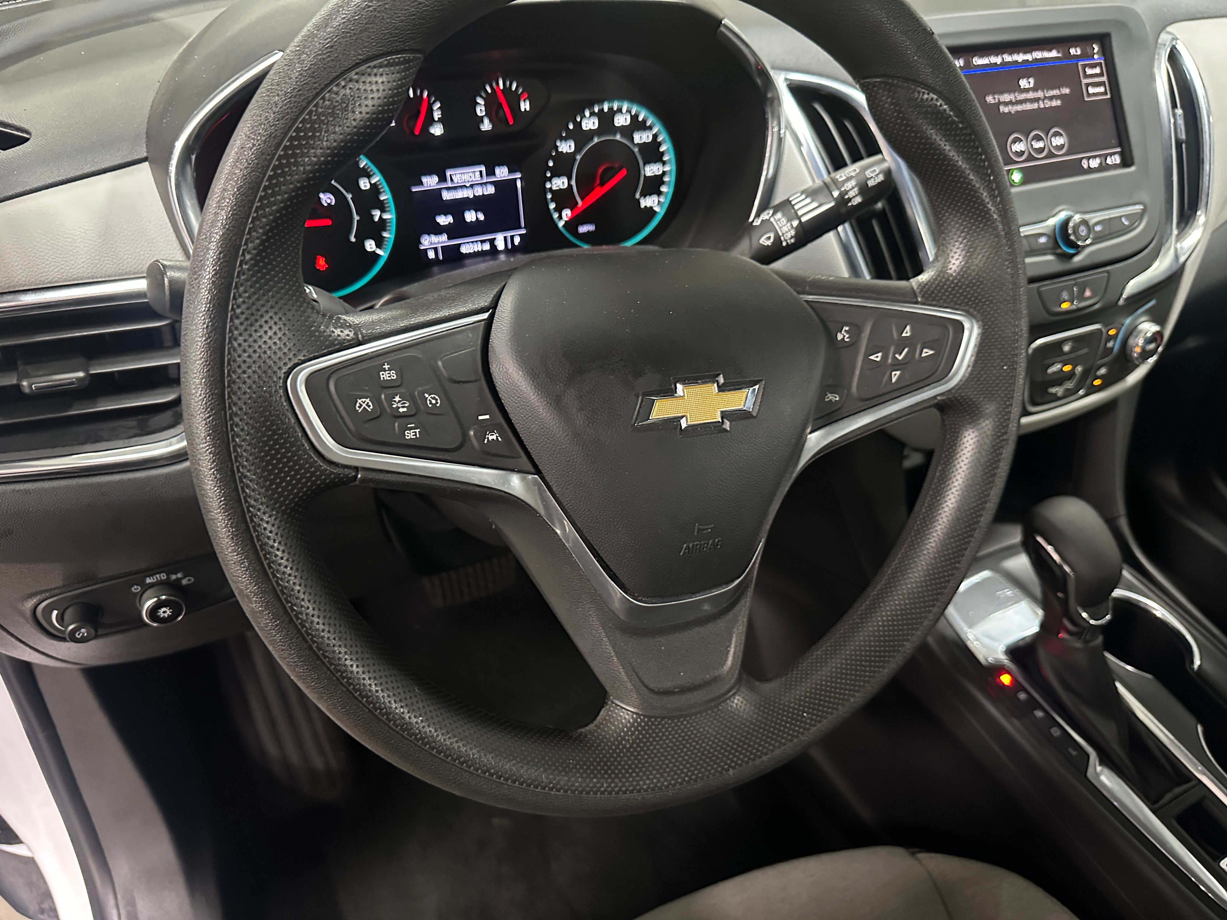Thumbnail: 2023 Chevrolet Equinox - 5