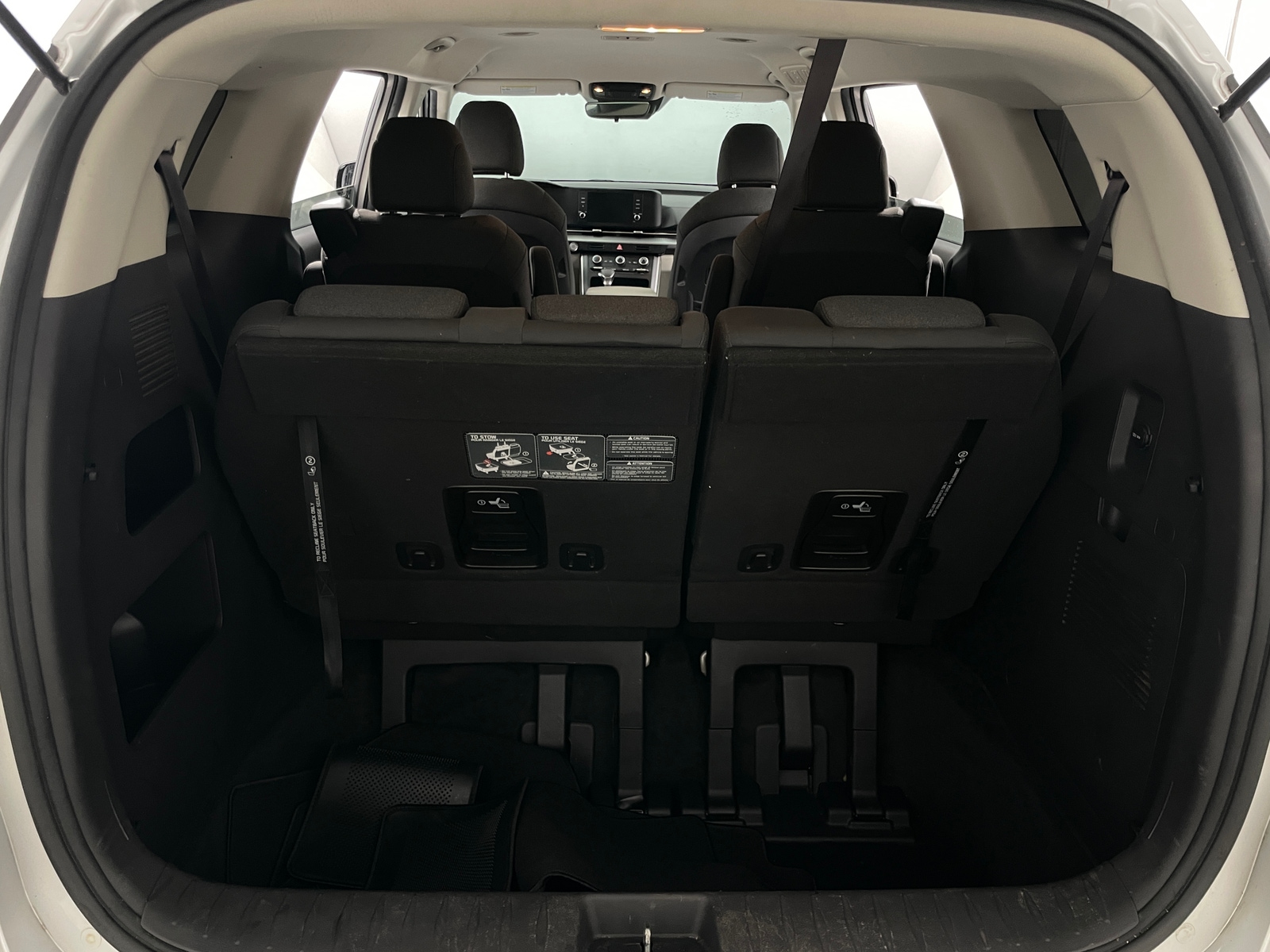 Thumbnail: 2022 Kia Carnival - 7