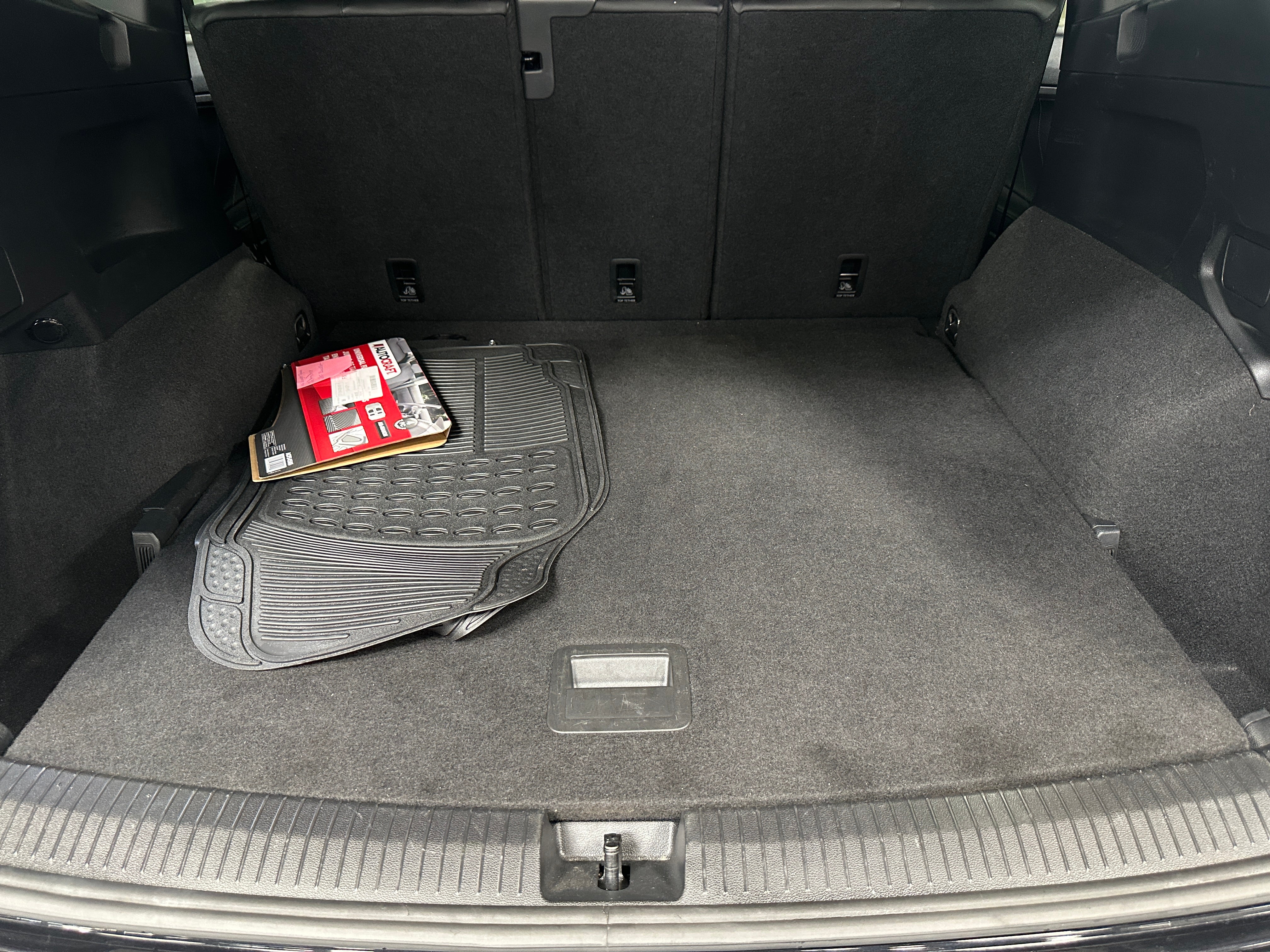 2022 Volkswagen Tiguan SE R-Line Black 6