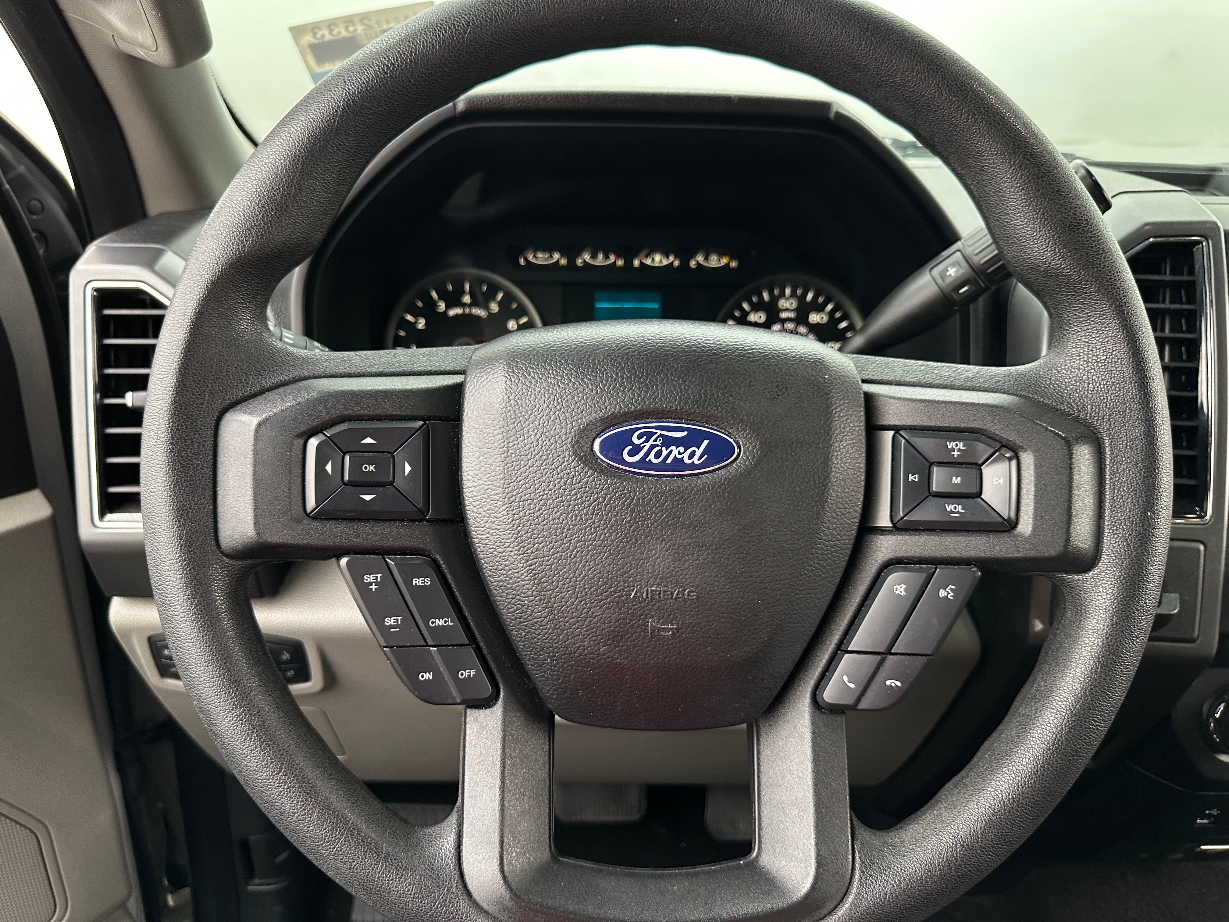2018 Ford Econoline E-150 5