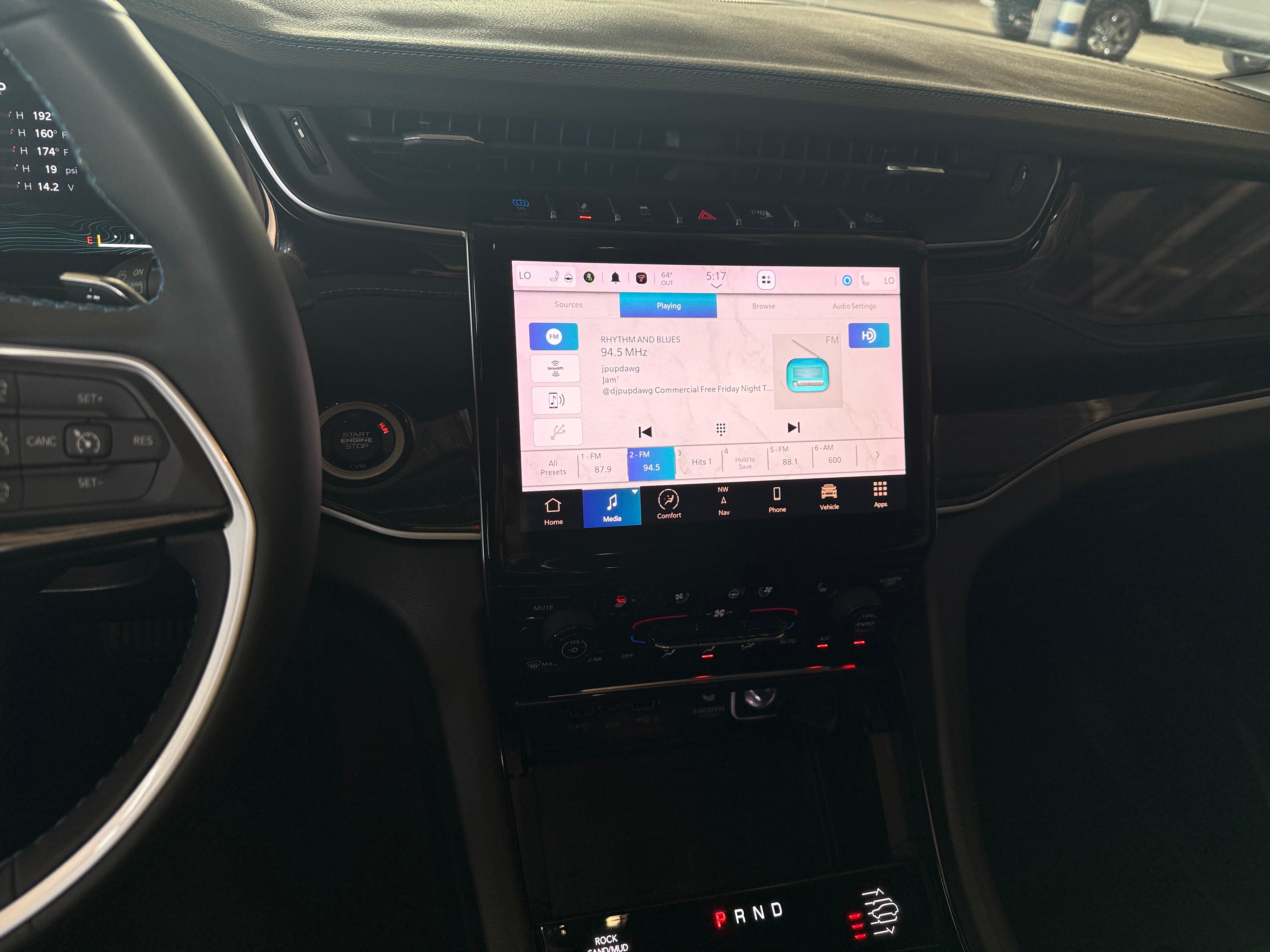 2023 Jeep Grand Cherokee Trailhawk 4xe 3