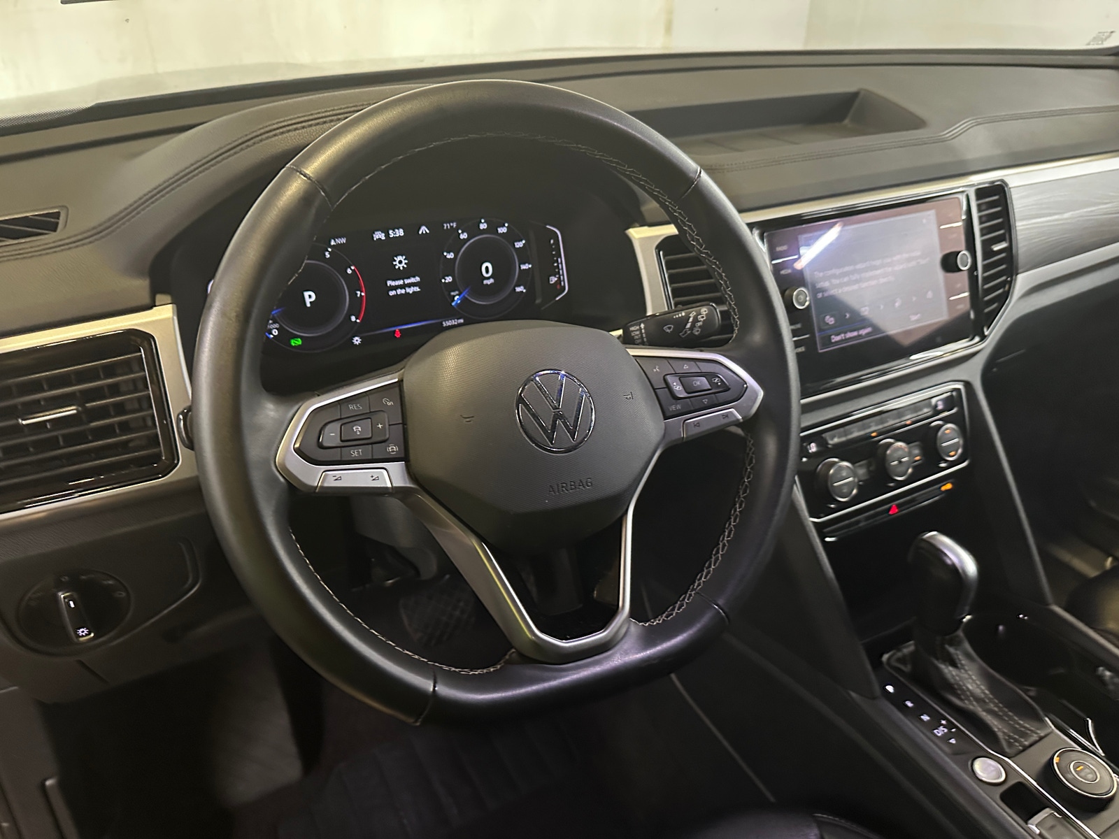 Thumbnail: 2022 Volkswagen Atlas - 4