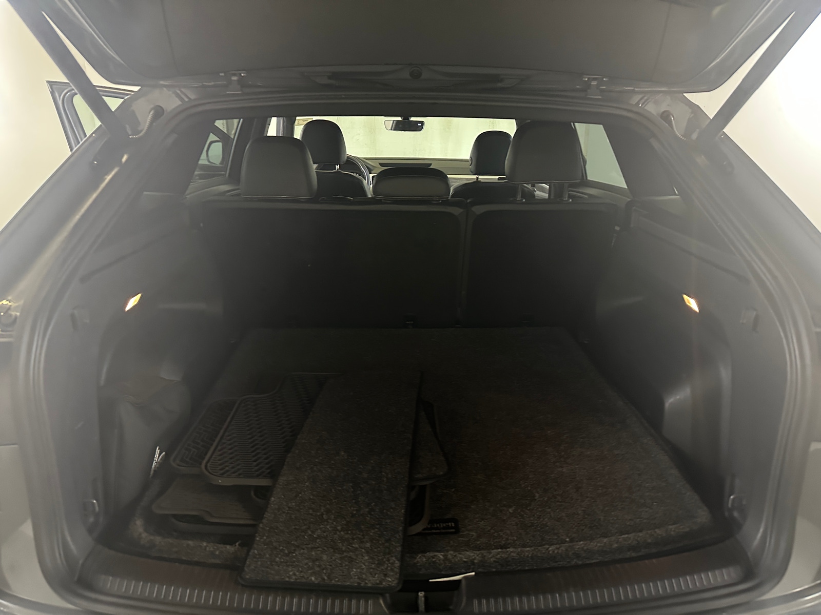 Thumbnail: 2022 Volkswagen Atlas - 6