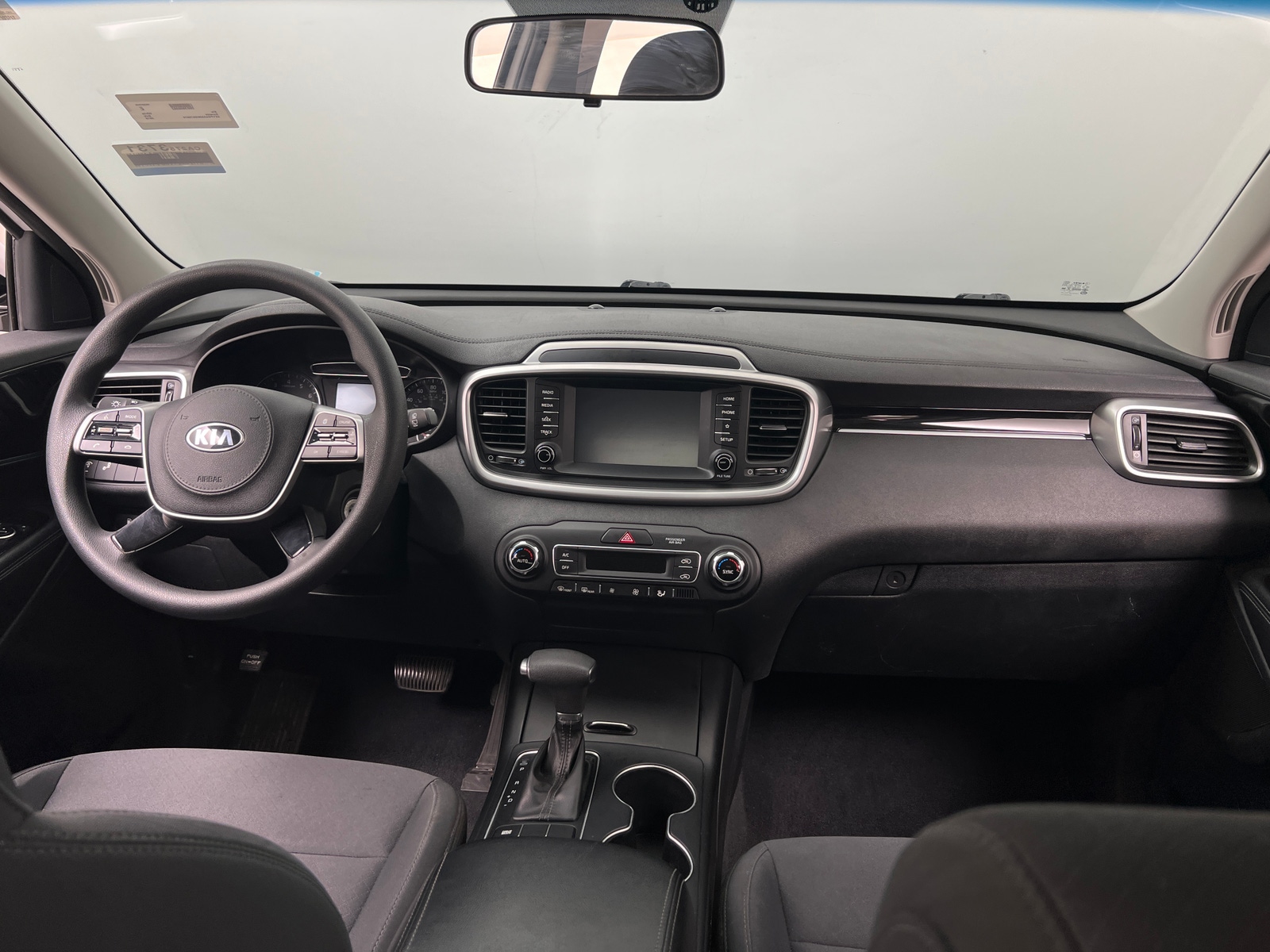 Thumbnail: 2019 Kia Sorento - 3