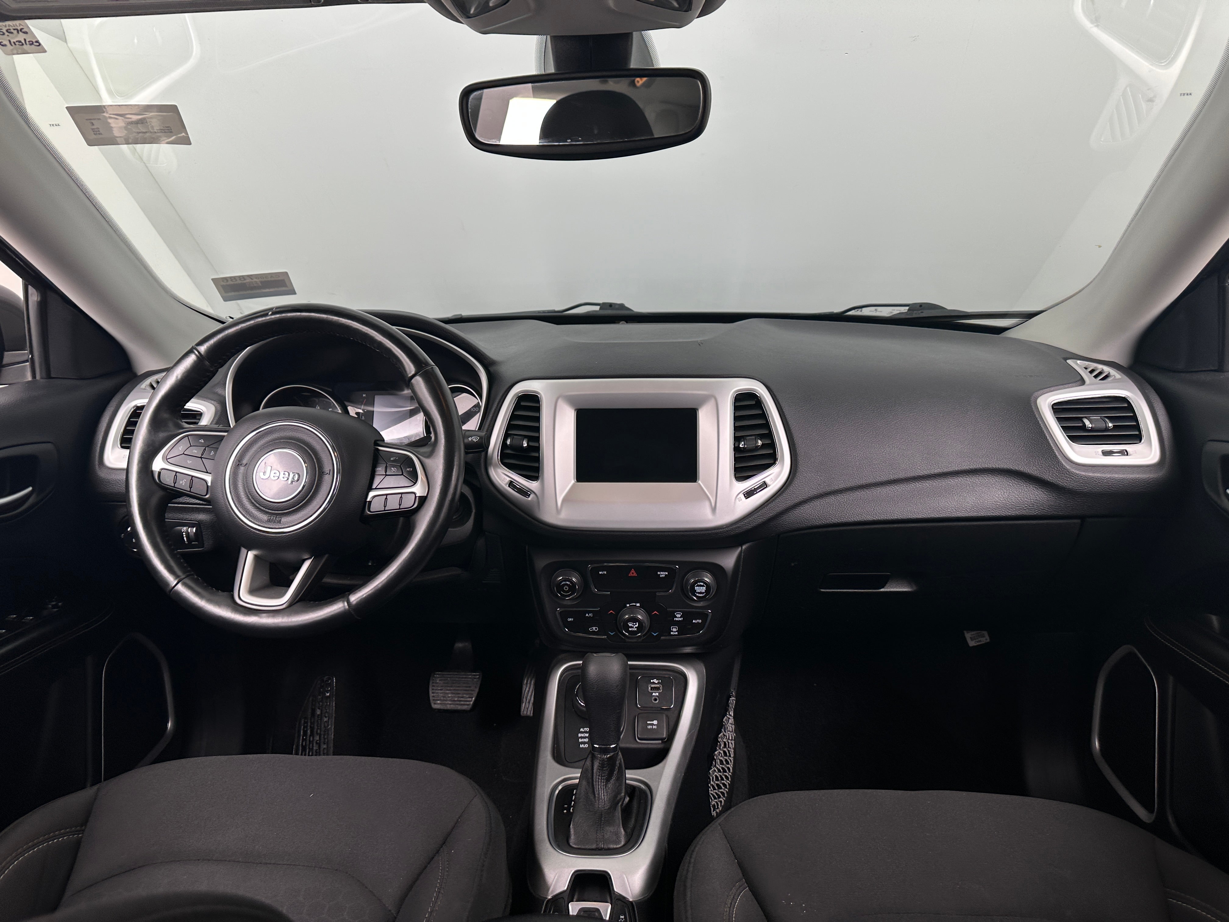 Thumbnail: 2019 Jeep Compass - 3