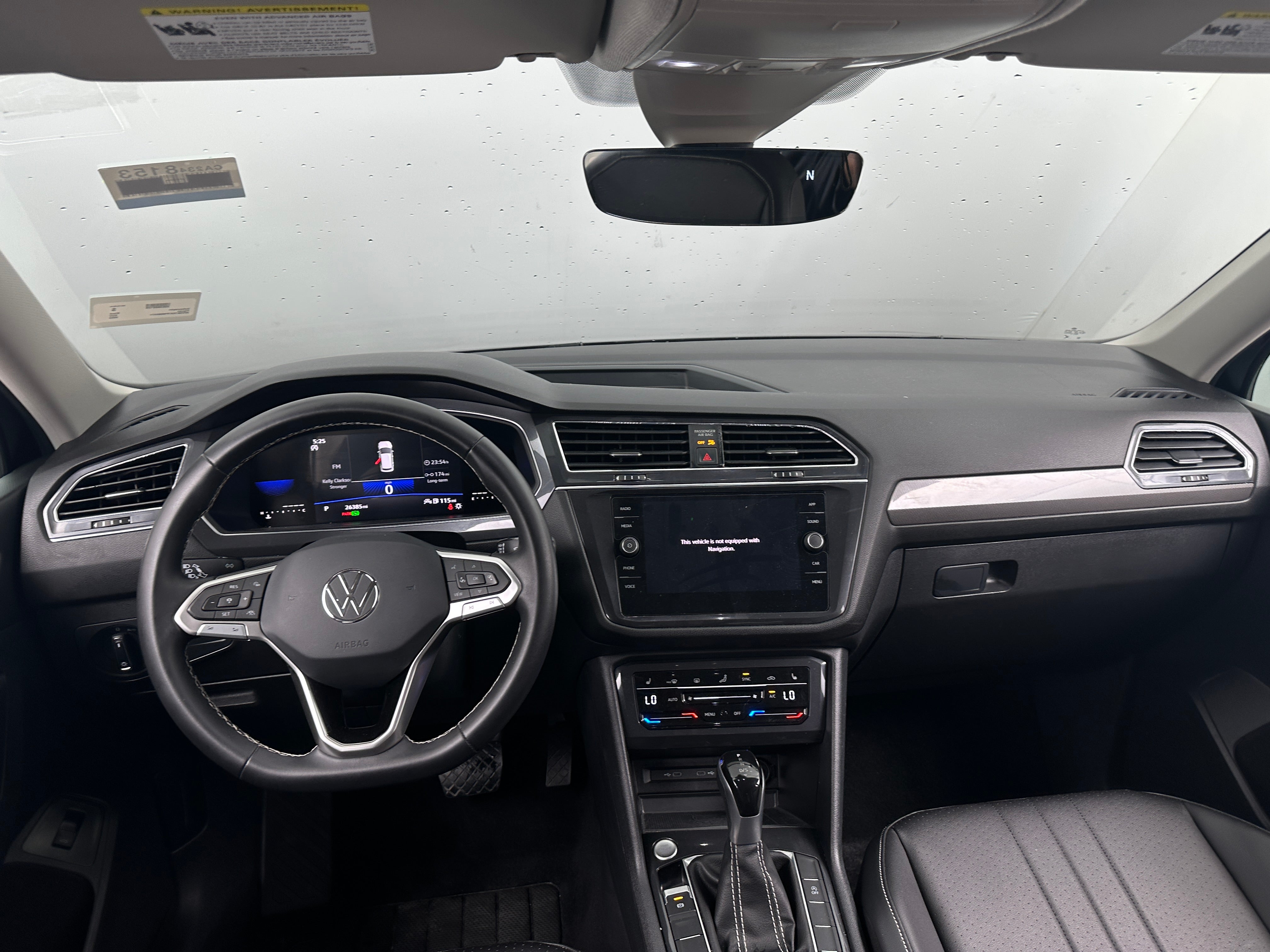 2023 Volkswagen Tiguan SE 2