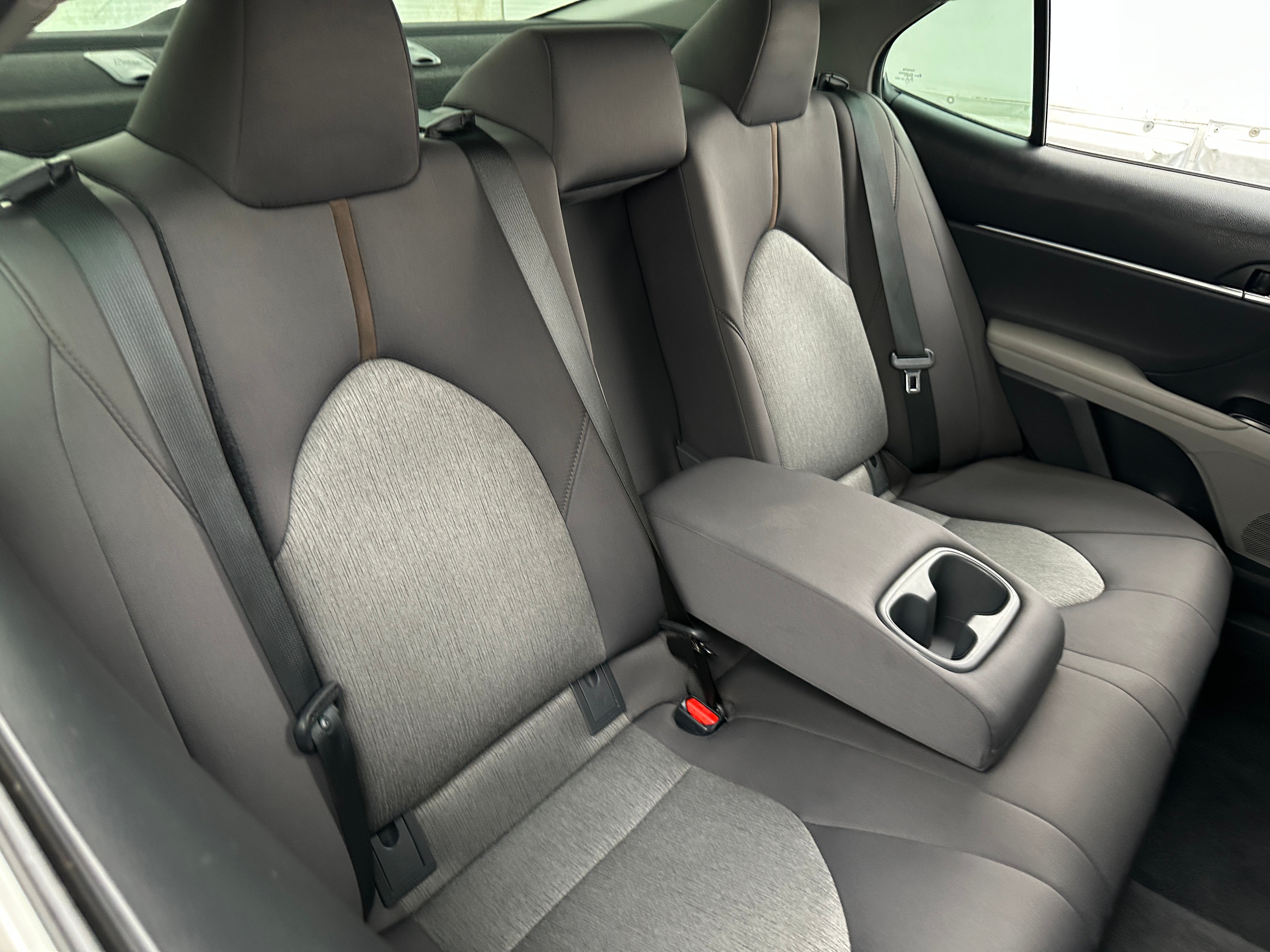 2019 Toyota Camry LE 6