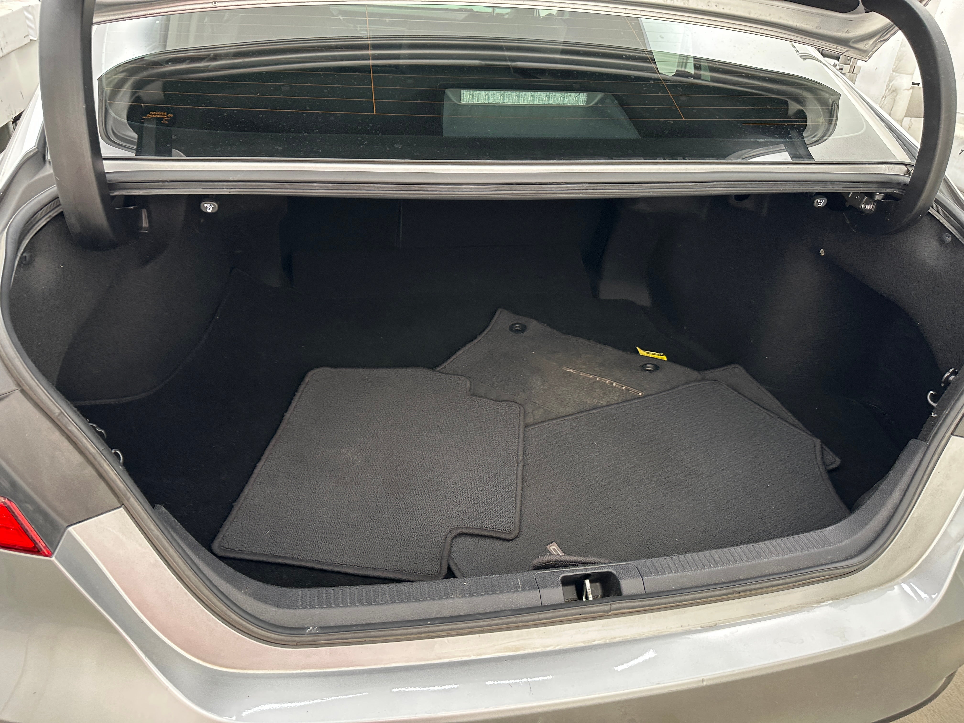 2019 Toyota Camry LE 7