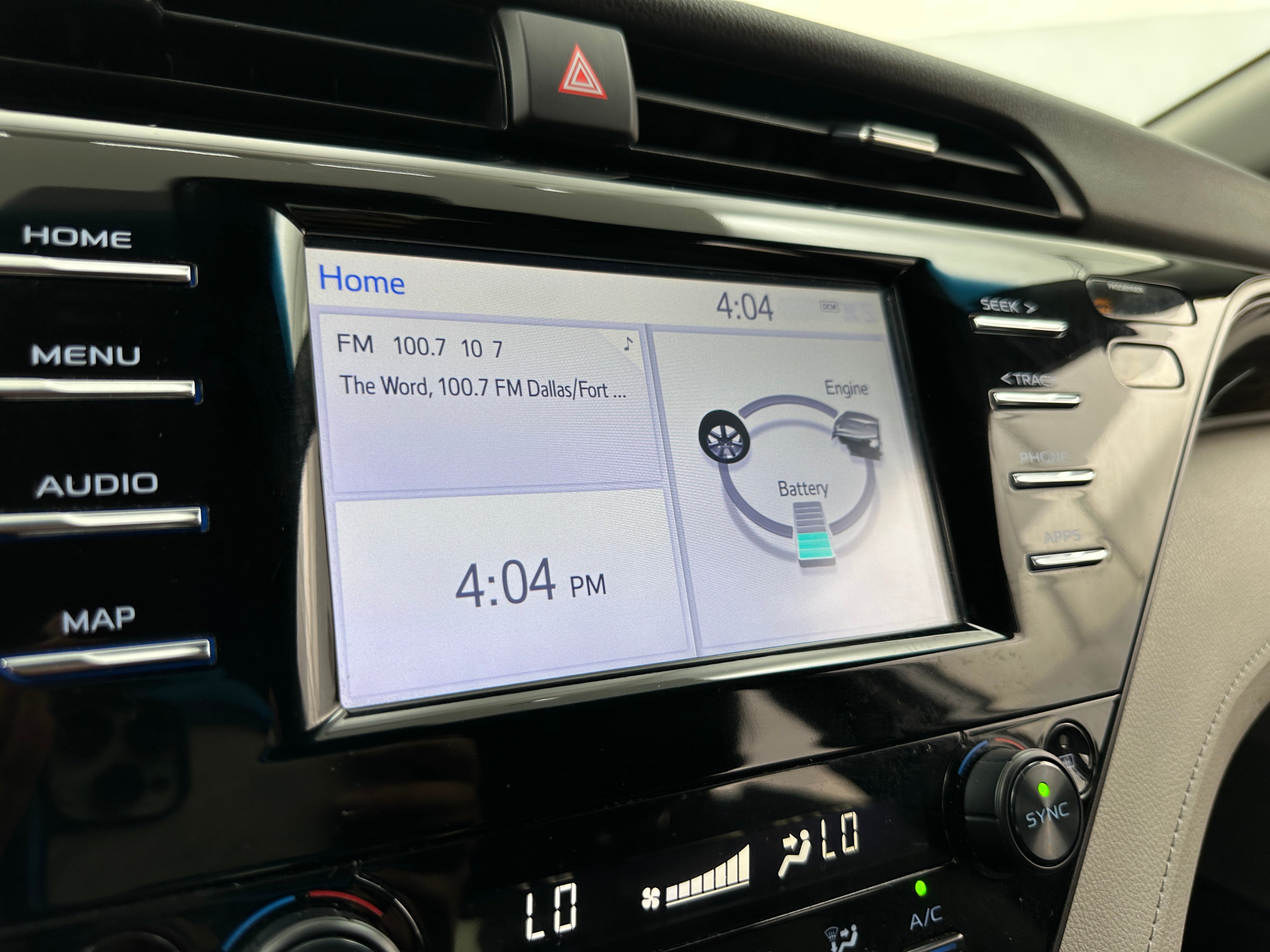 2019 Toyota Camry LE 4
