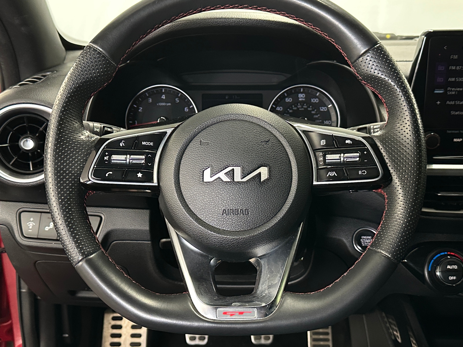 Thumbnail: 2023 Kia Forte - 4