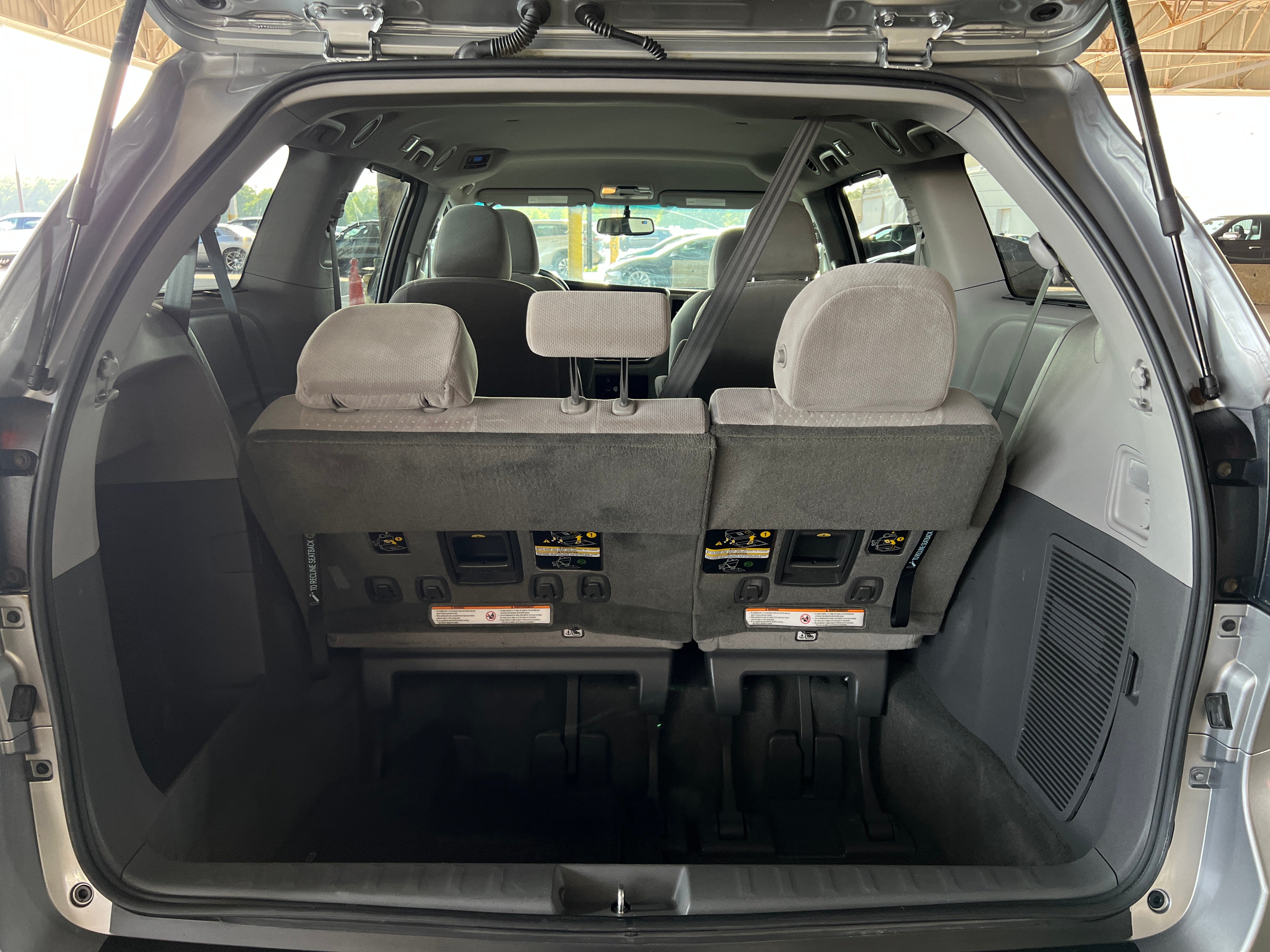 2017 Toyota Sienna LE 7