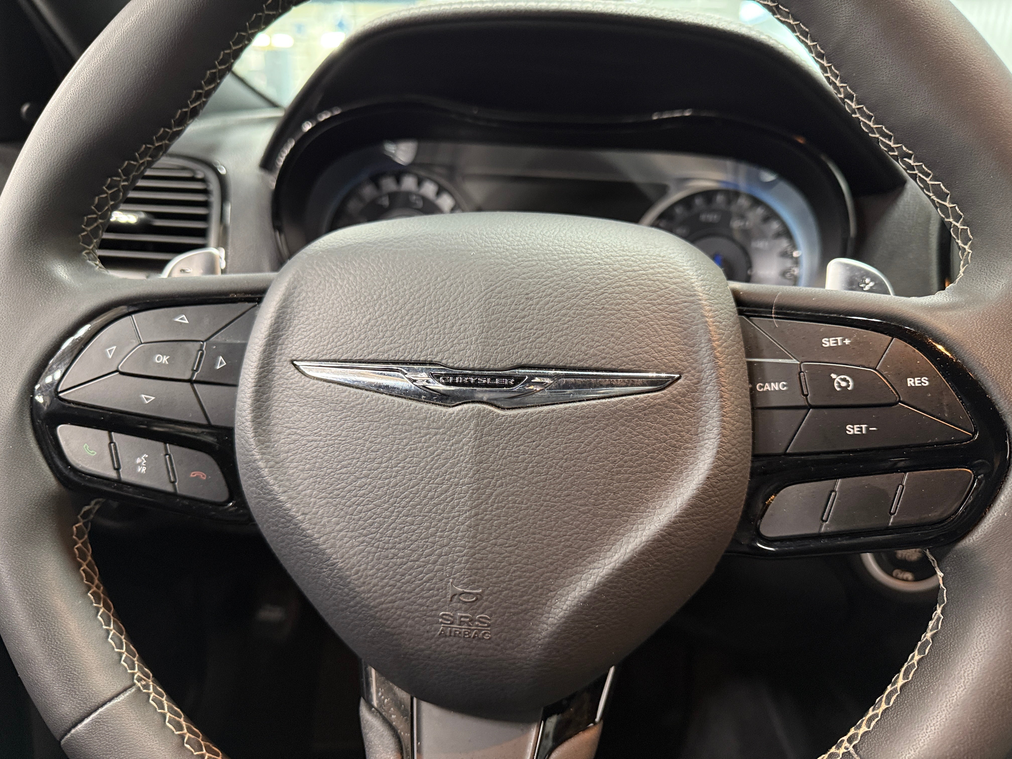 2022 Chrysler 300 S 4