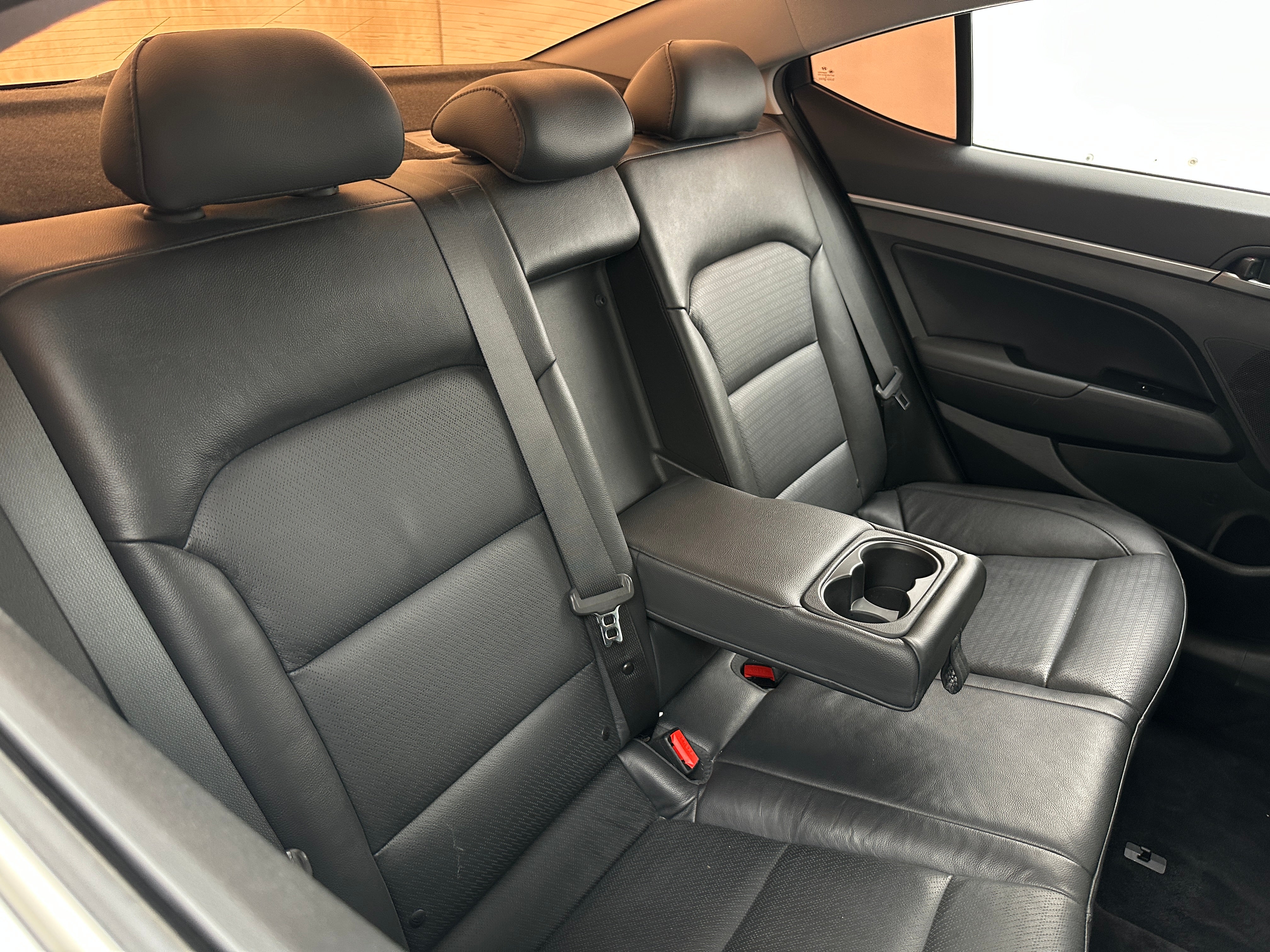 2017 Hyundai Elantra Limited Edition 5