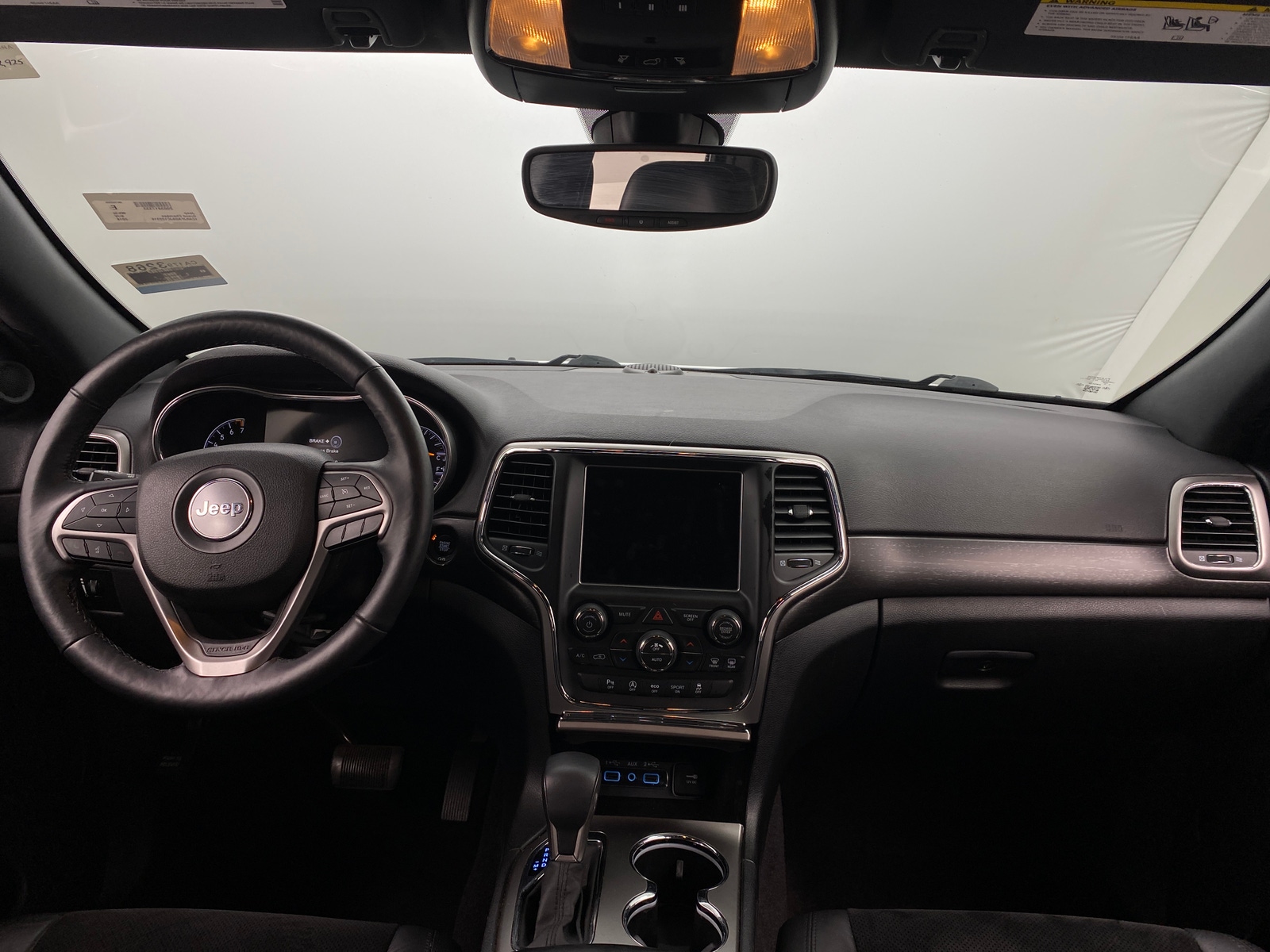 Thumbnail: 2018 Jeep Grand Cherokee - 3