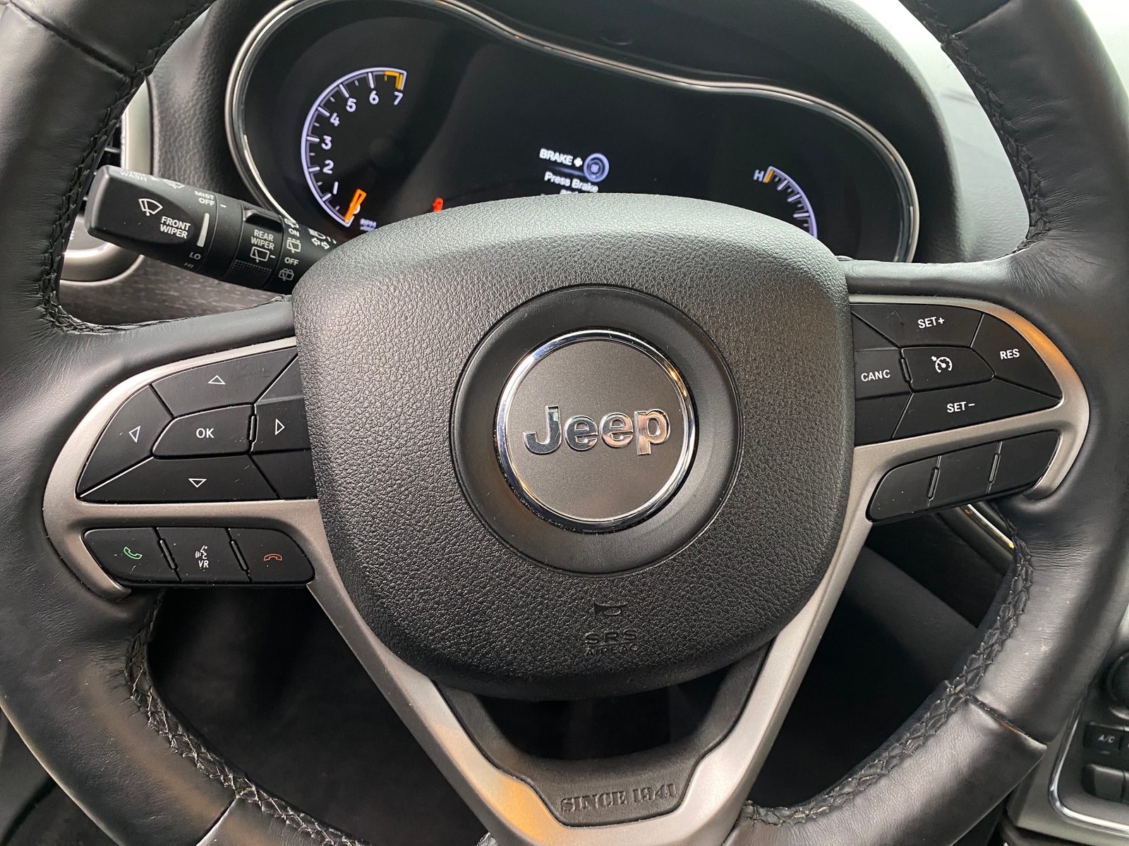 Thumbnail: 2018 Jeep Grand Cherokee - 5