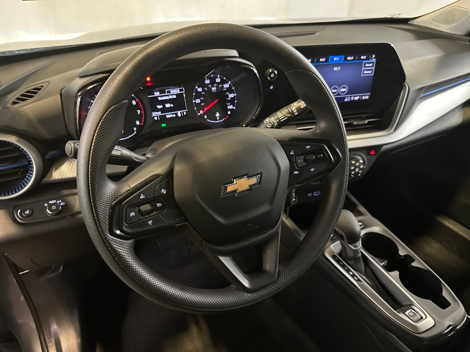 Thumbnail: 2025 Chevrolet Trax - 5