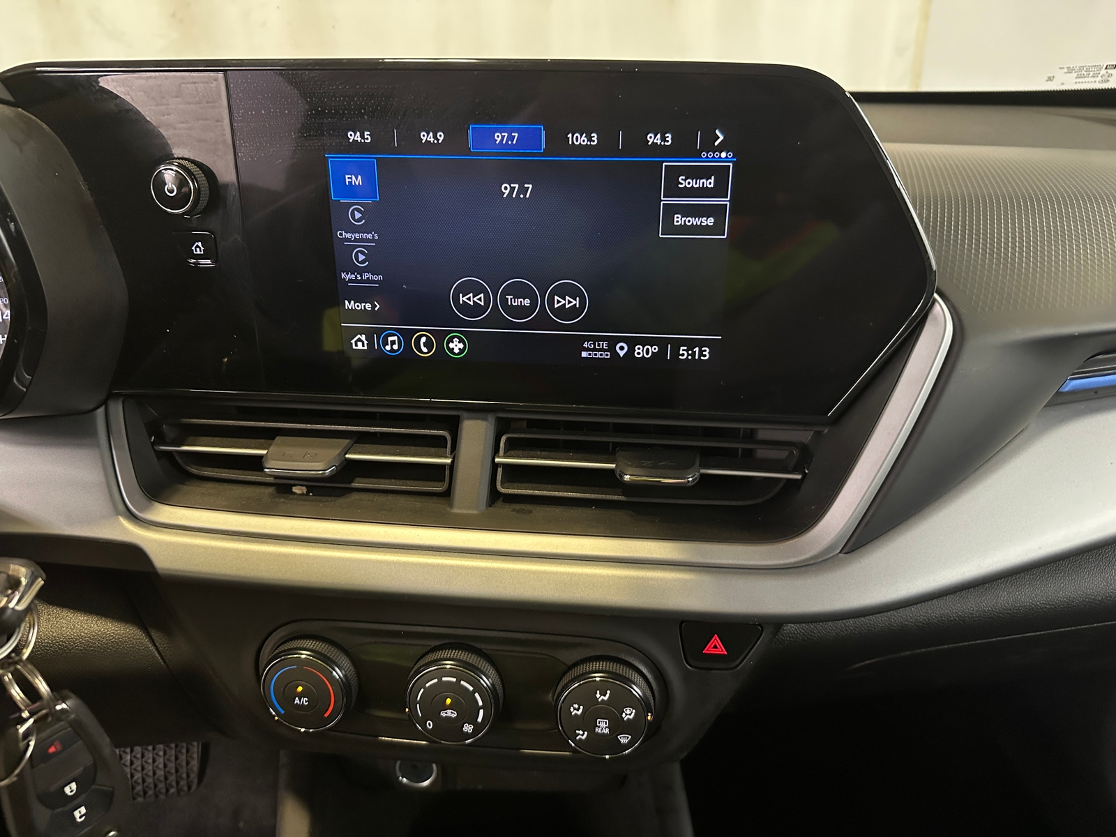 Thumbnail: 2025 Chevrolet Trax - 4