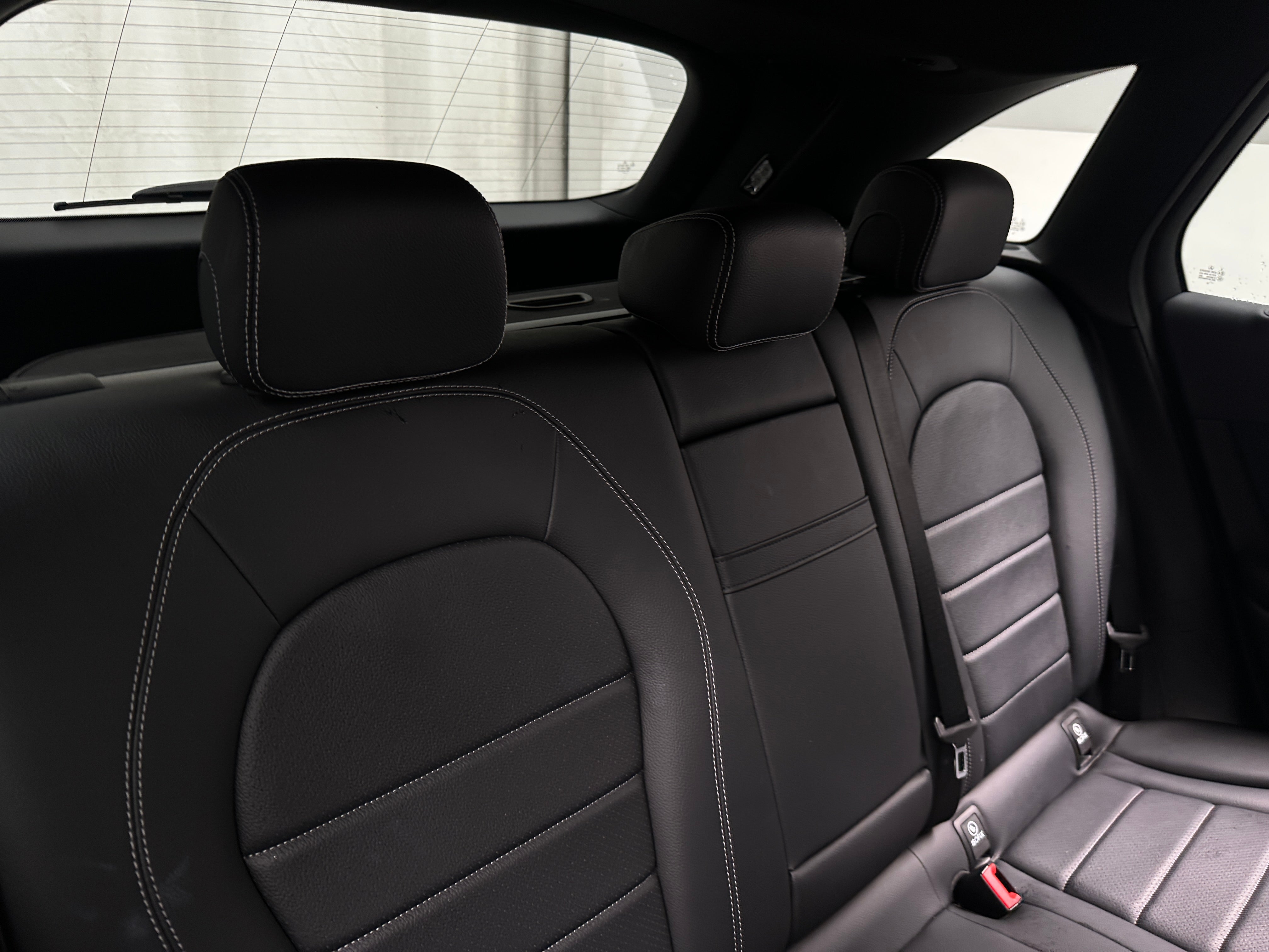 2022 Mercedes-Benz GLC 300 5